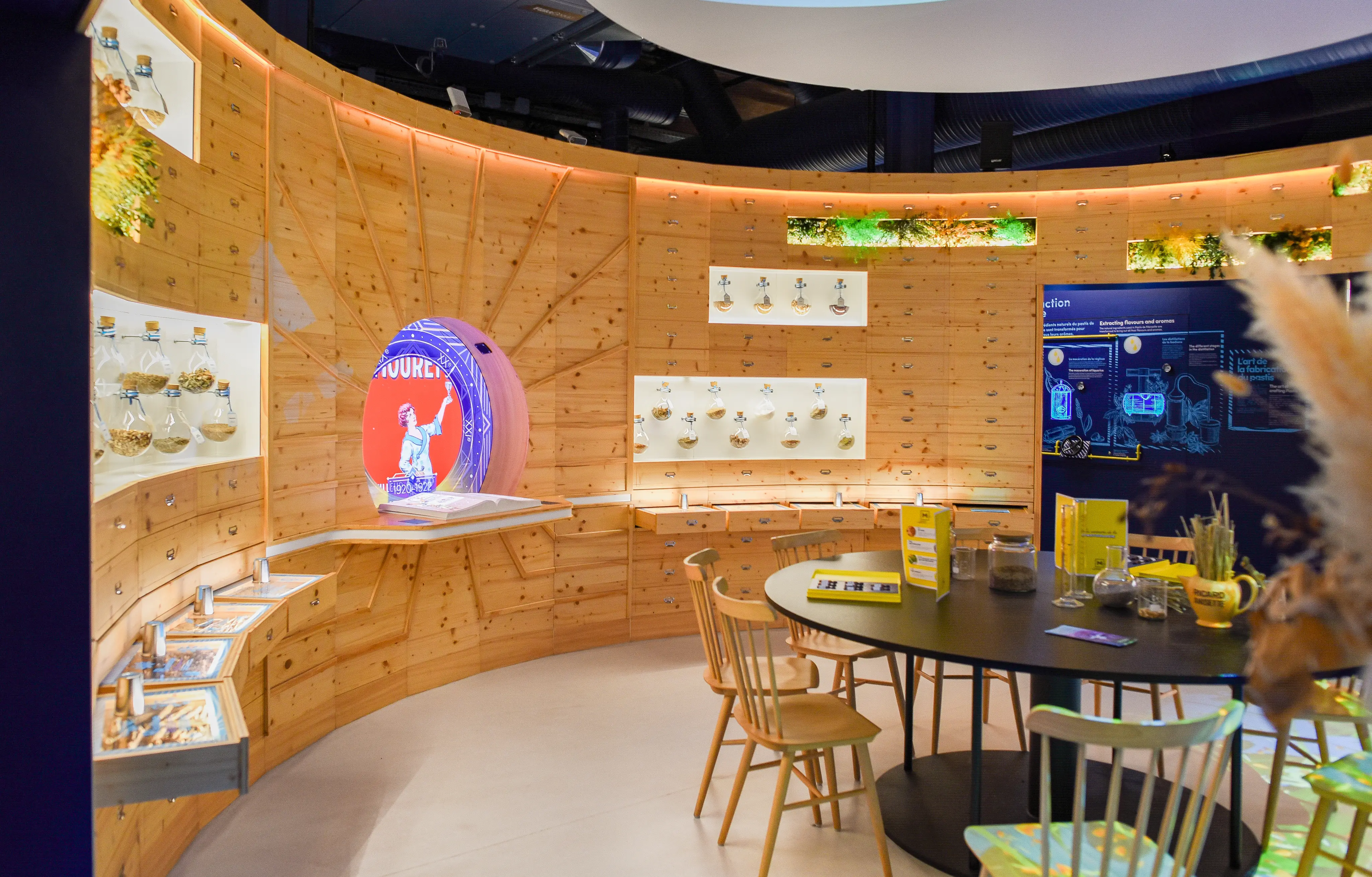 Maison Yellow 7