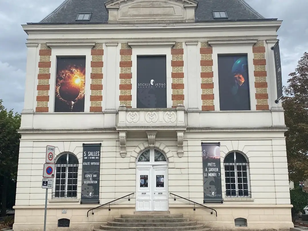 Secret Jeegs – L’Escape Game Idéal pour Vos Événements d’Entreprise en Essonne (91)