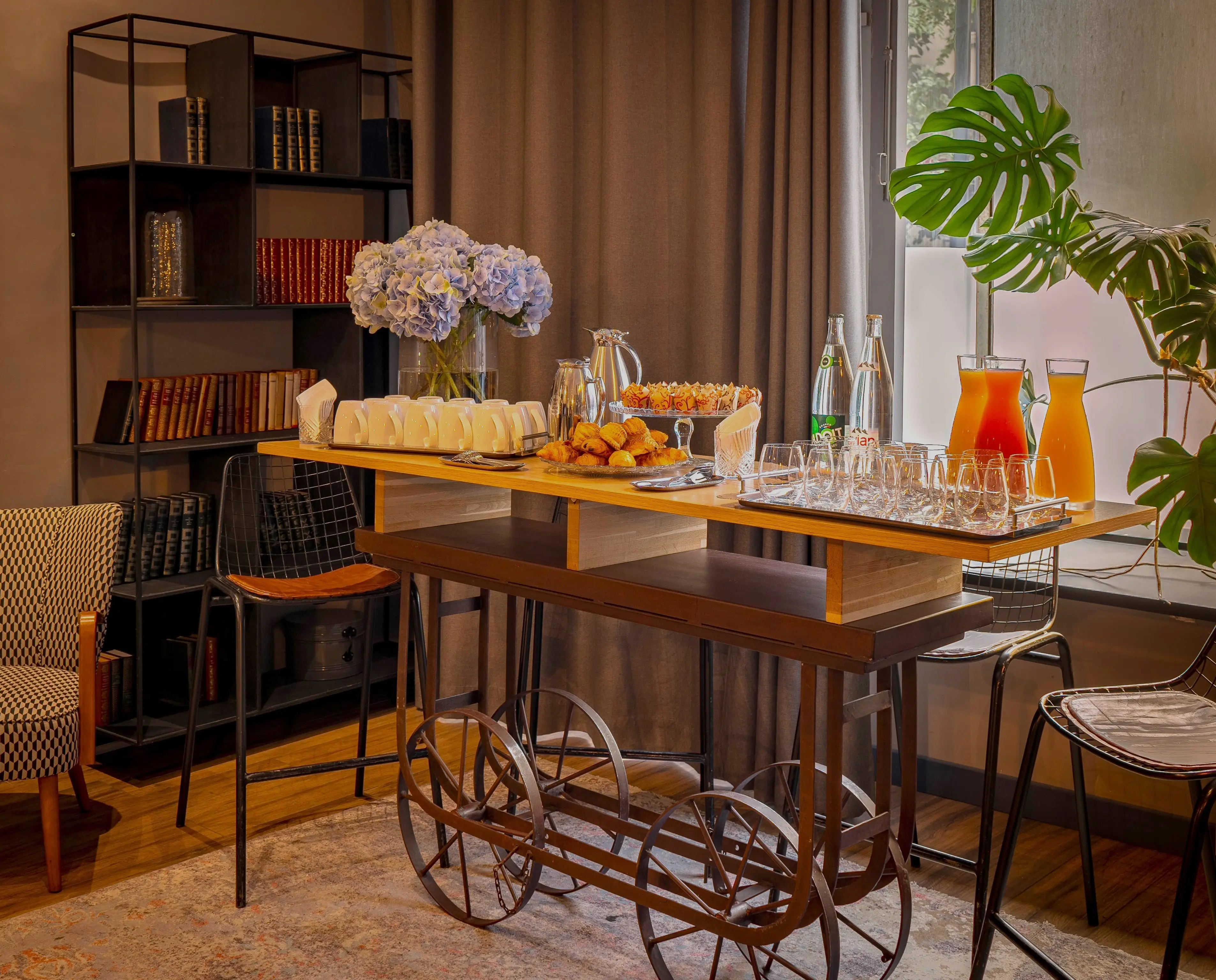 Hôtel Mademoiselle 3