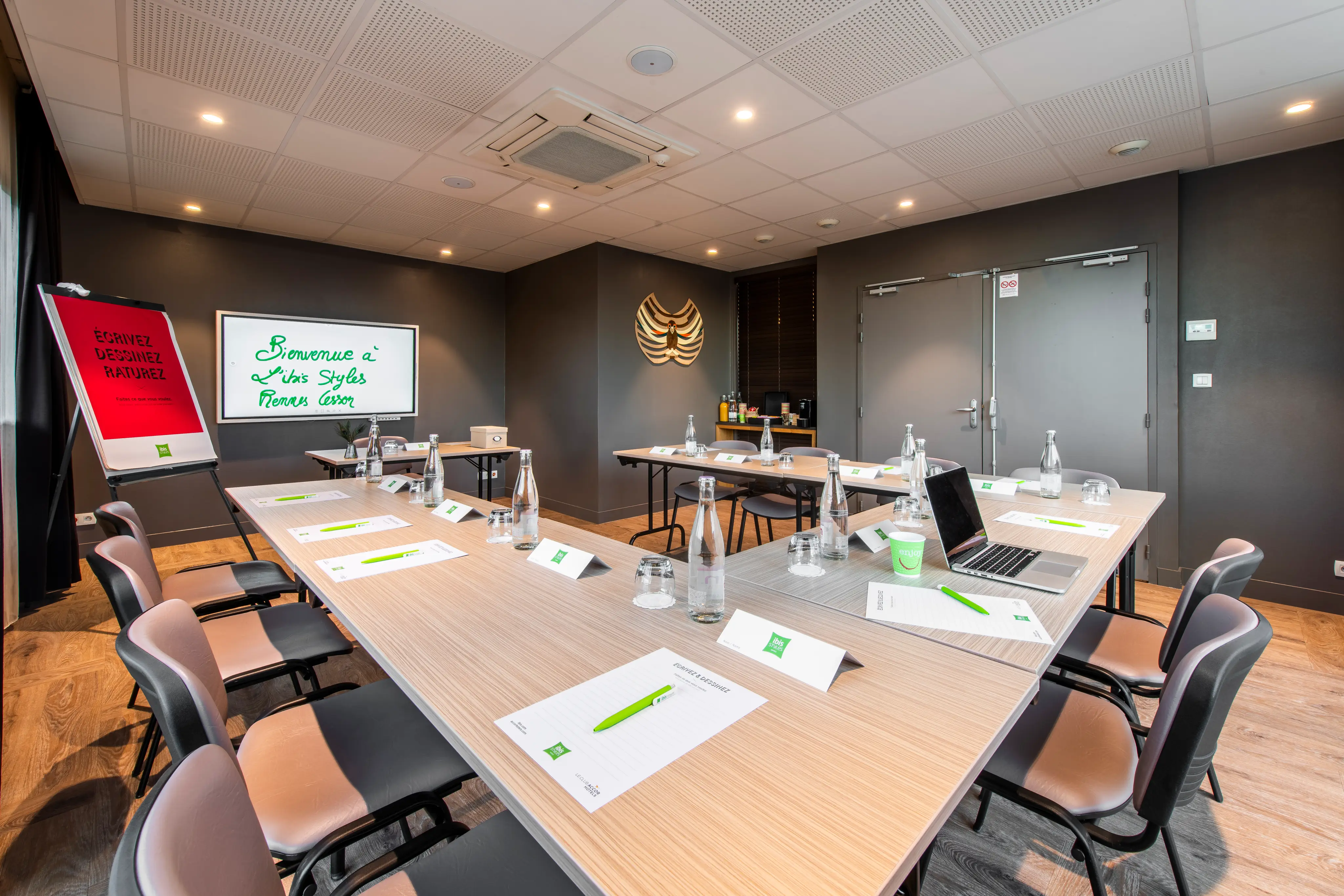 Ibis Styles Rennes Cesson 4