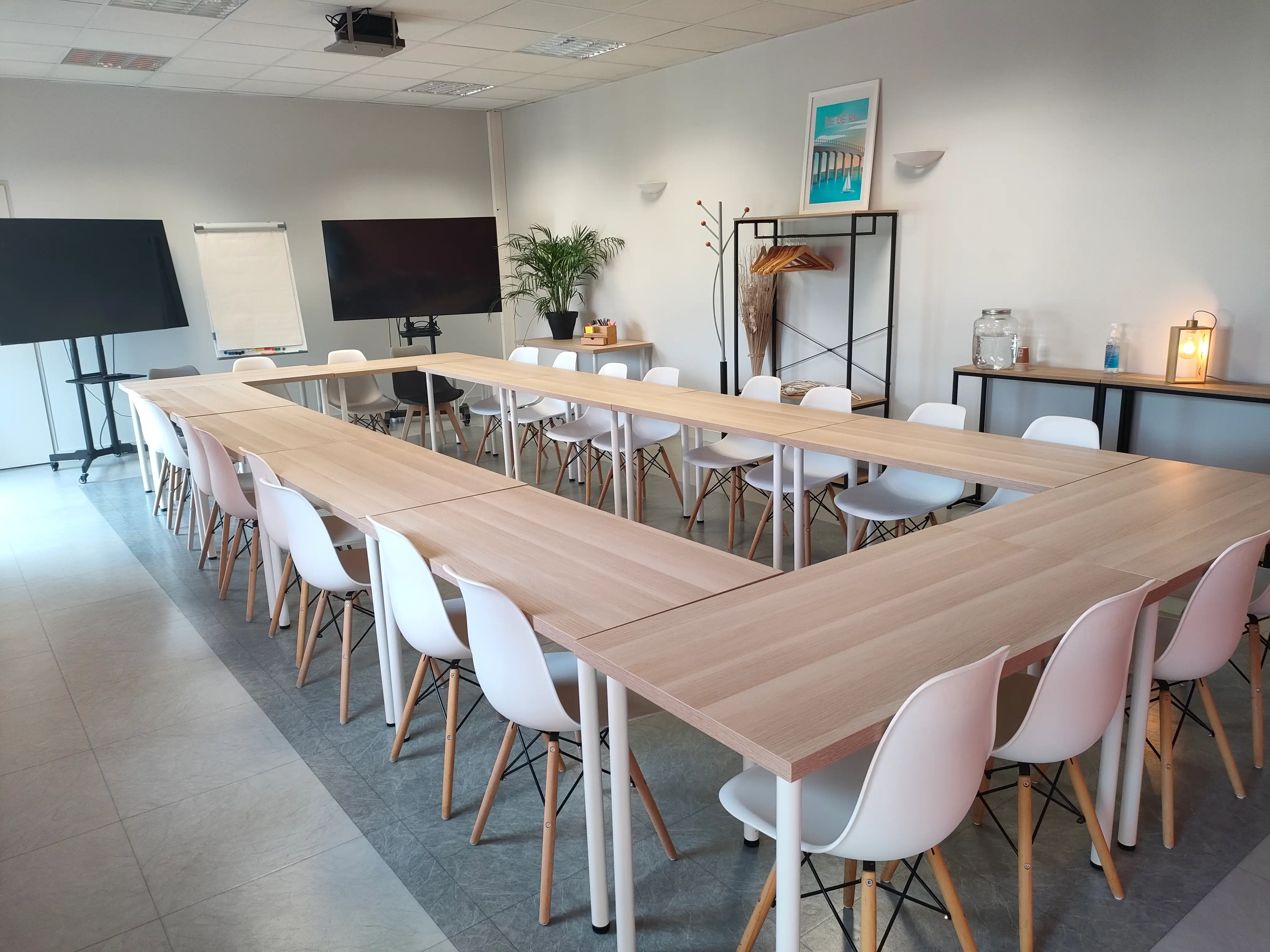 S Space Business Center 3