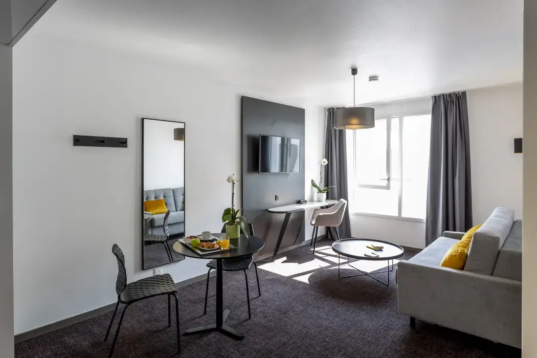Néméa Appart'Hôtel – Vélizy 2