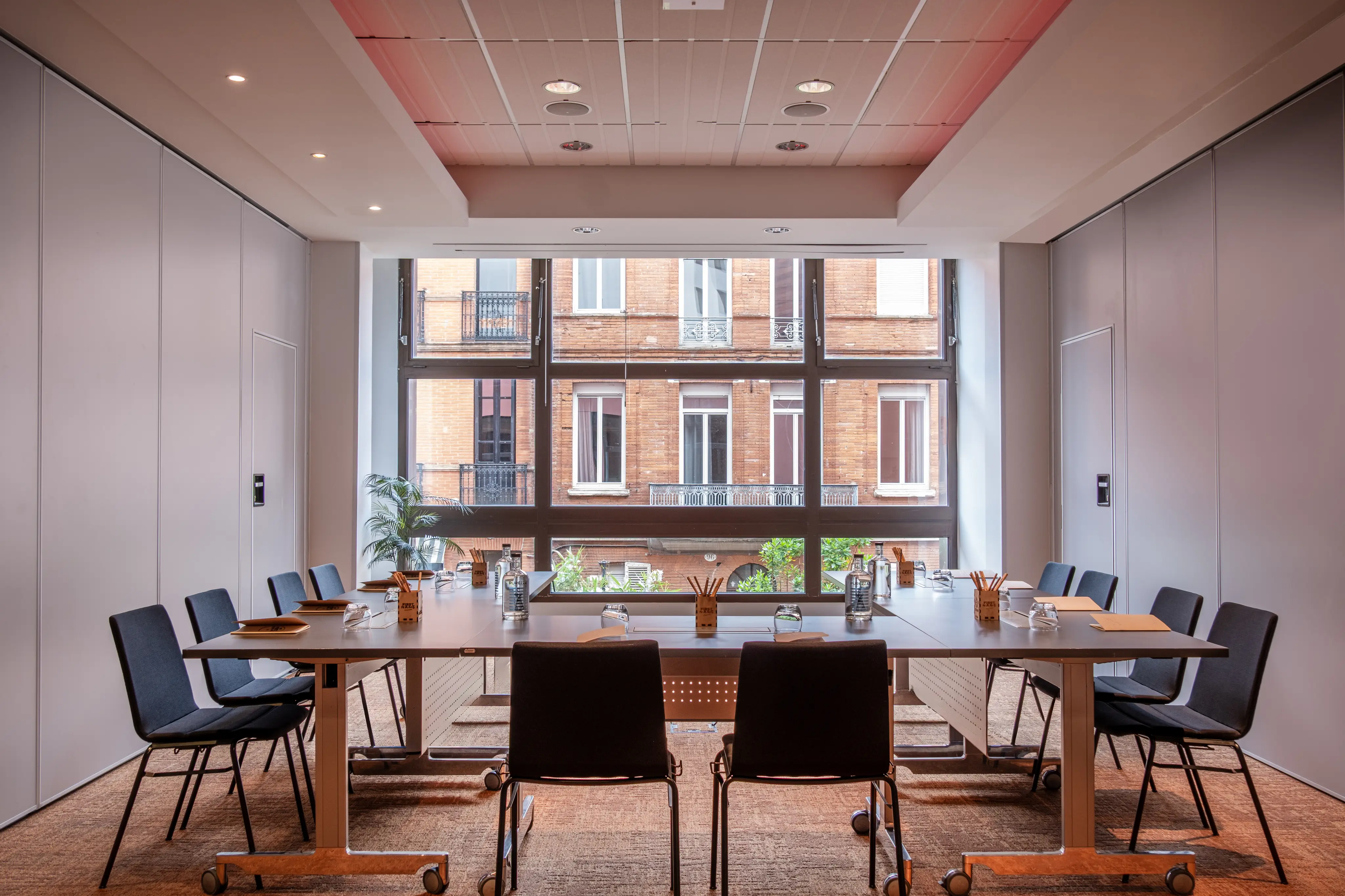 Hôtel FirstName Toulouse JDV by Hyatt 4* 3