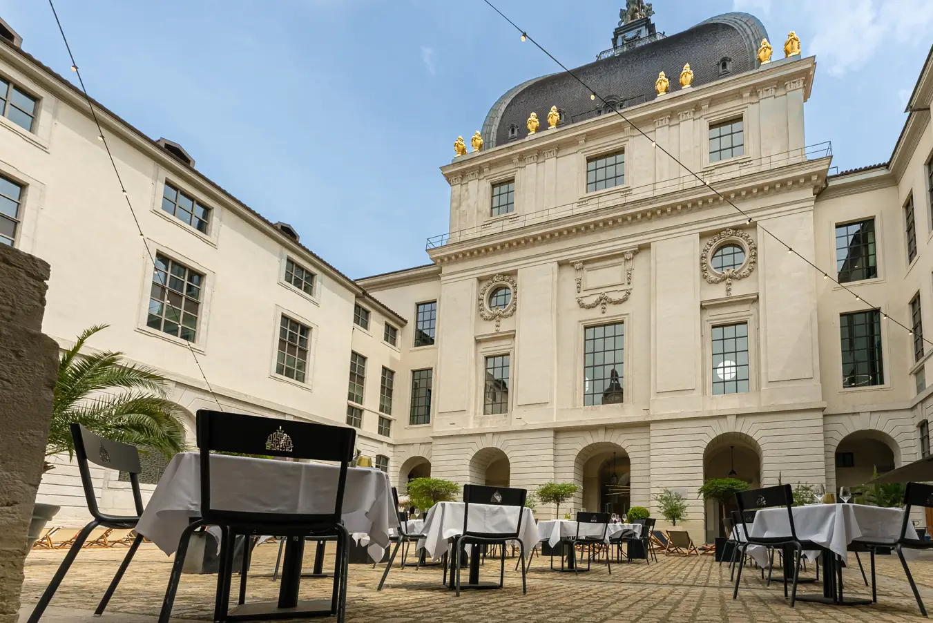 Le Grand Réfectoire, Grand Hôtel-Dieu 10