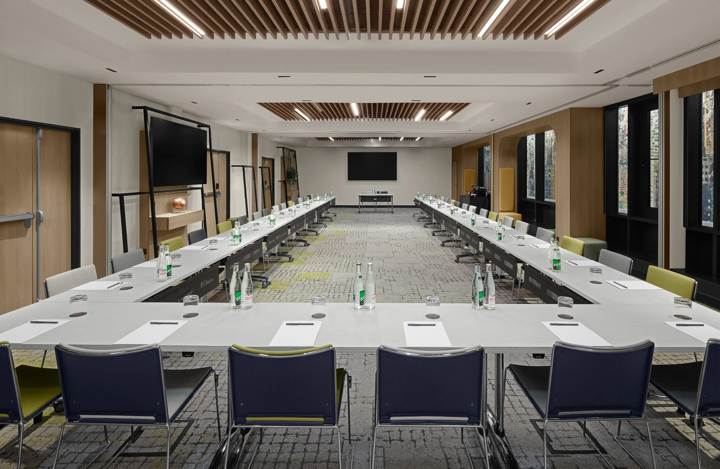 Courtyard by Marriott Paris Porte de Versailles 14