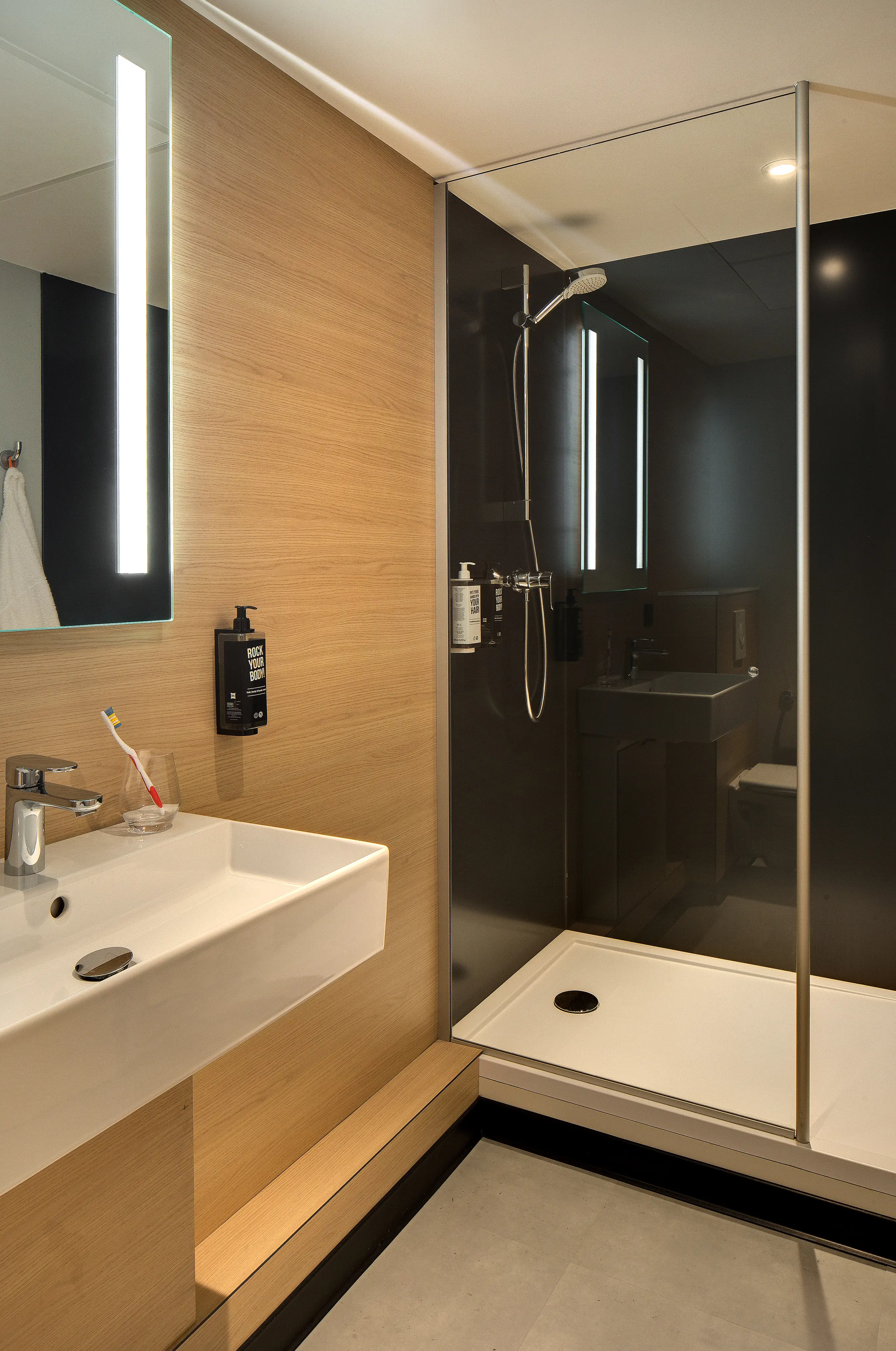IBIS - Vichy 3* 4