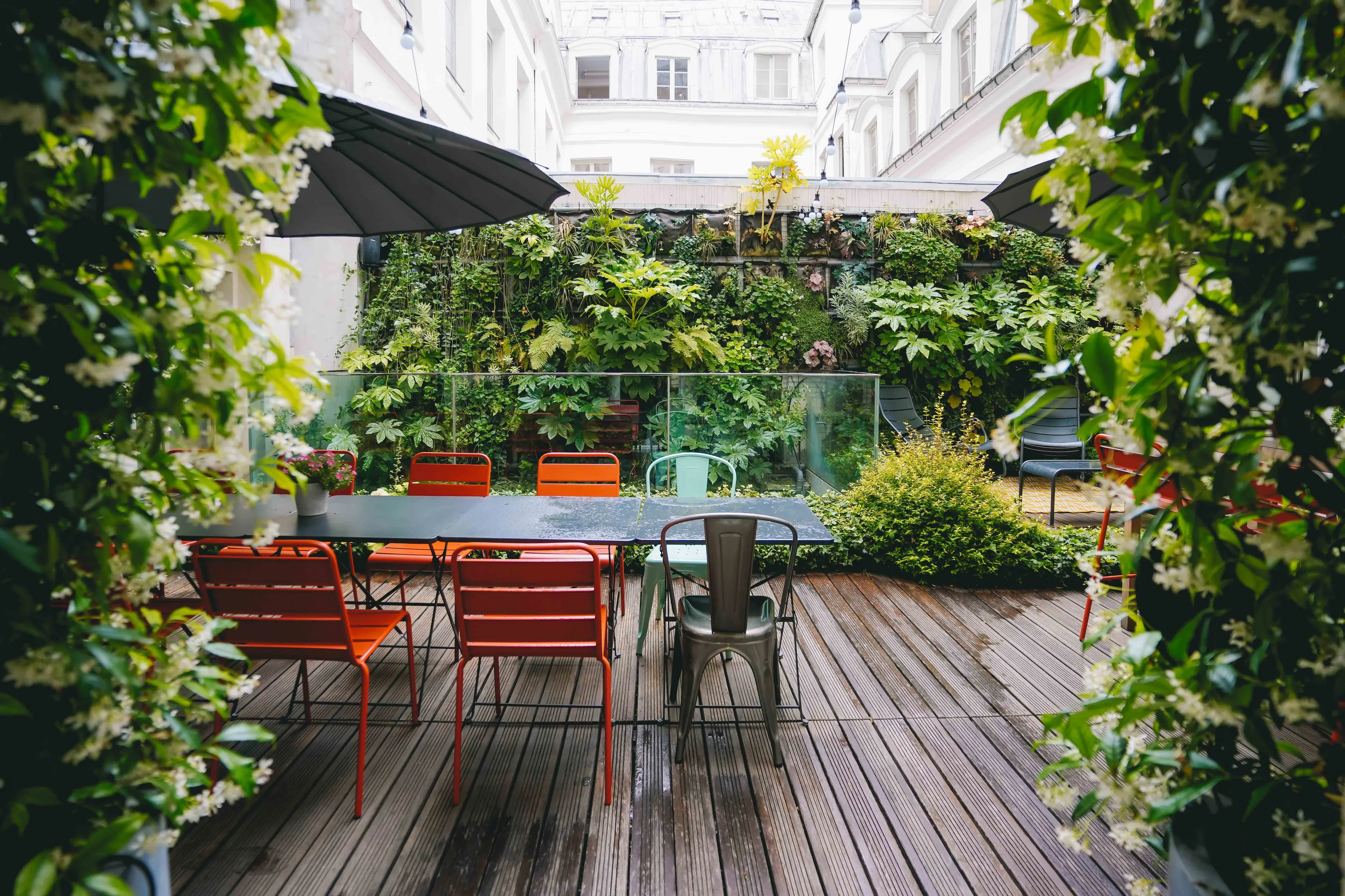 Comet Place des Victoires 11