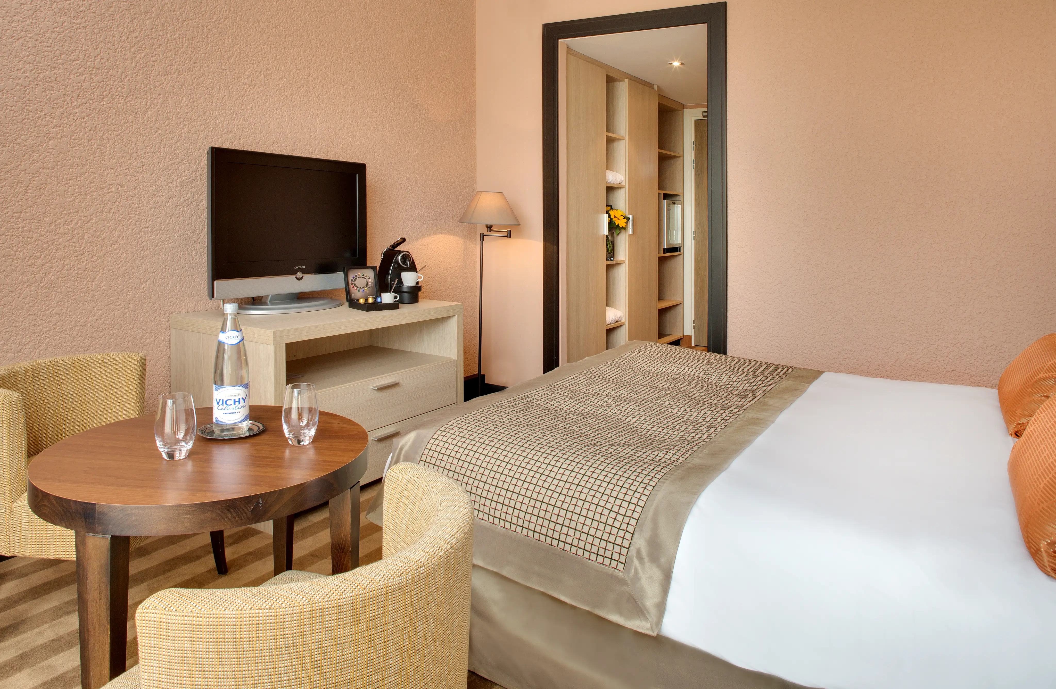 Mercure Vichy 4* 4