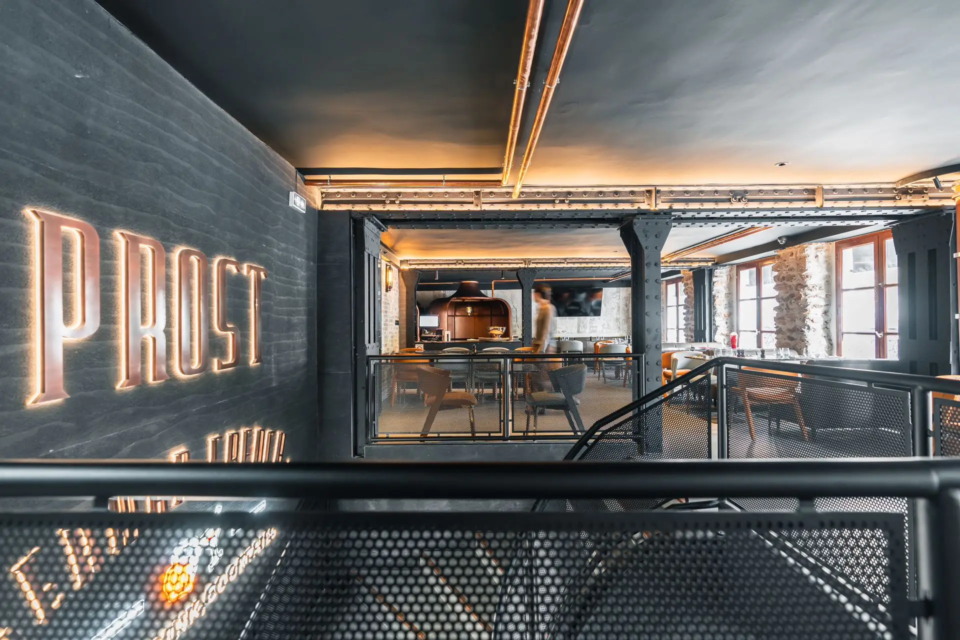 Restaurant Prost & Speakeasy 17