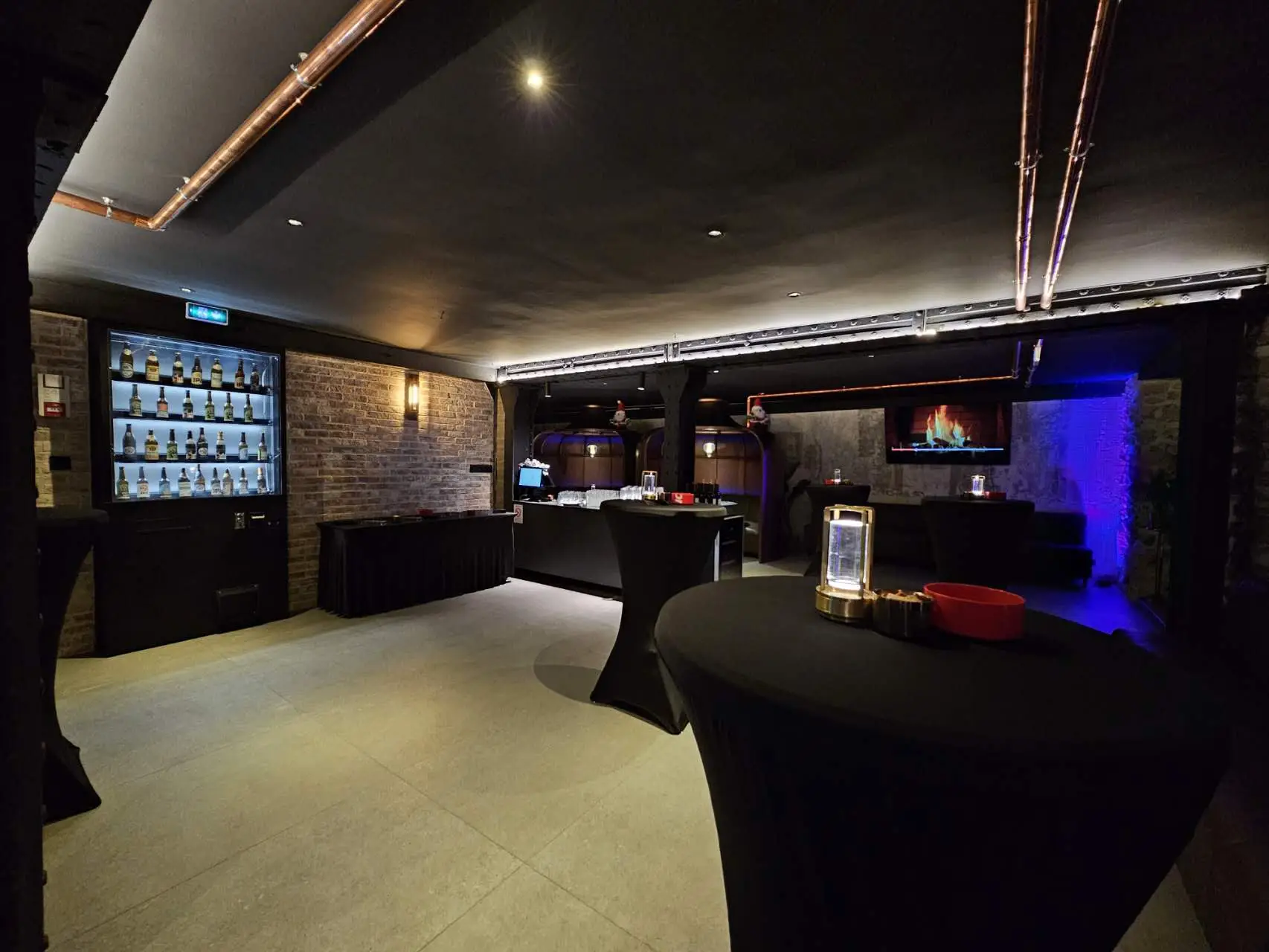Restaurant Prost & Speakeasy 26
