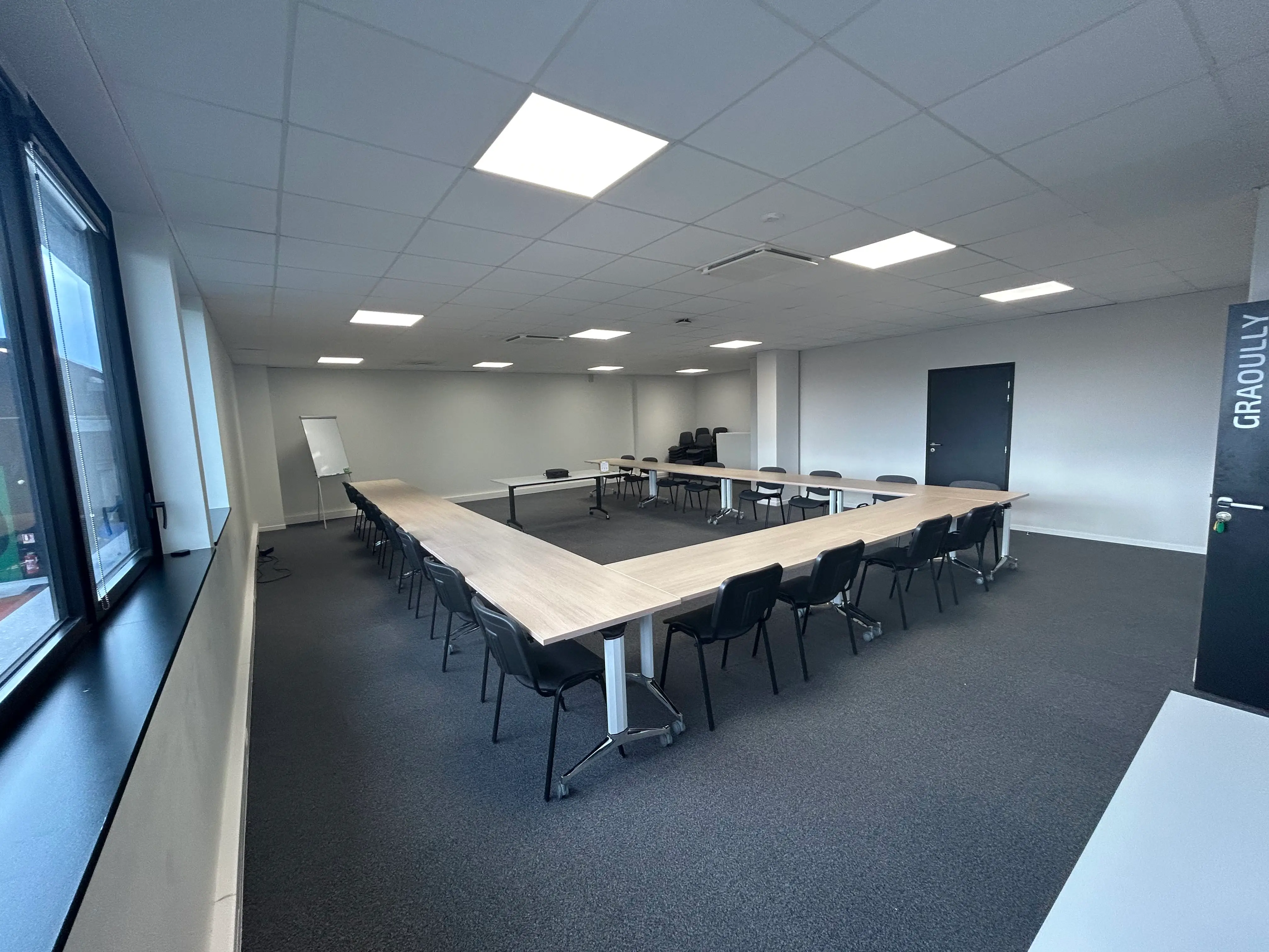 OFFICE STATION METZ 2