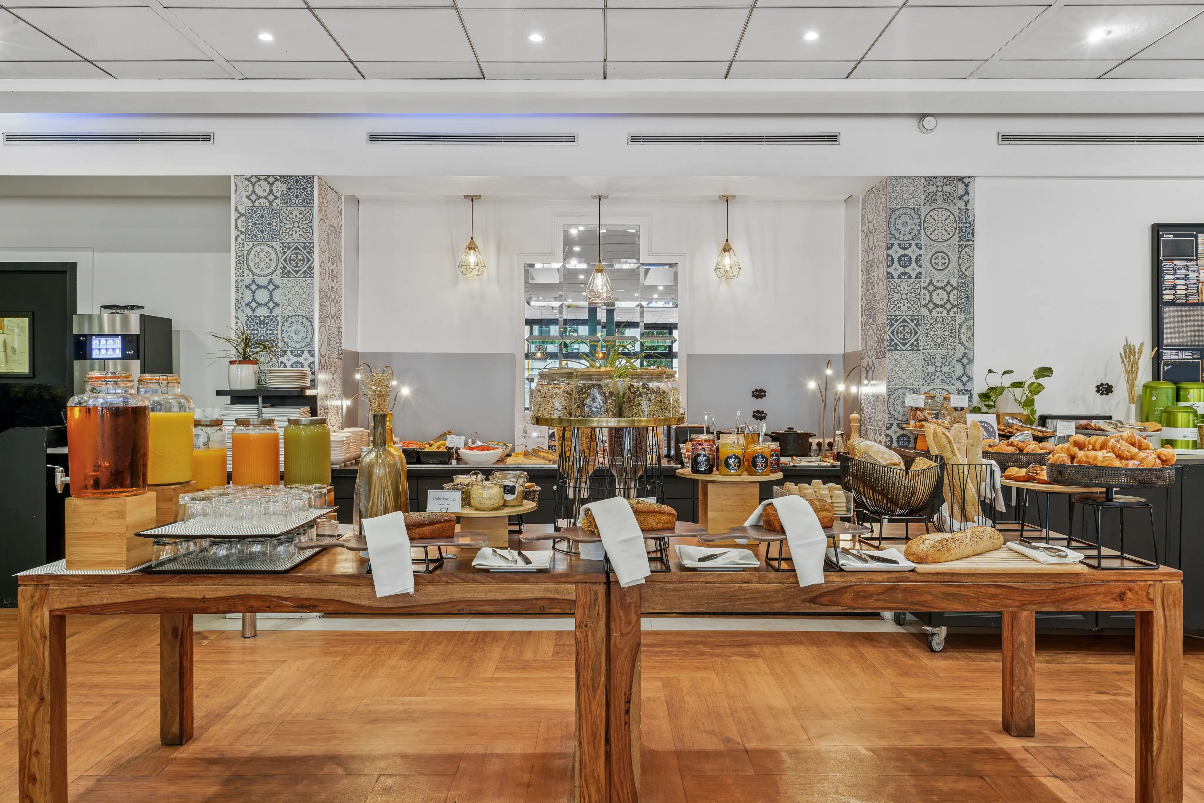 Mercure Paris Porte d'Orleans 8