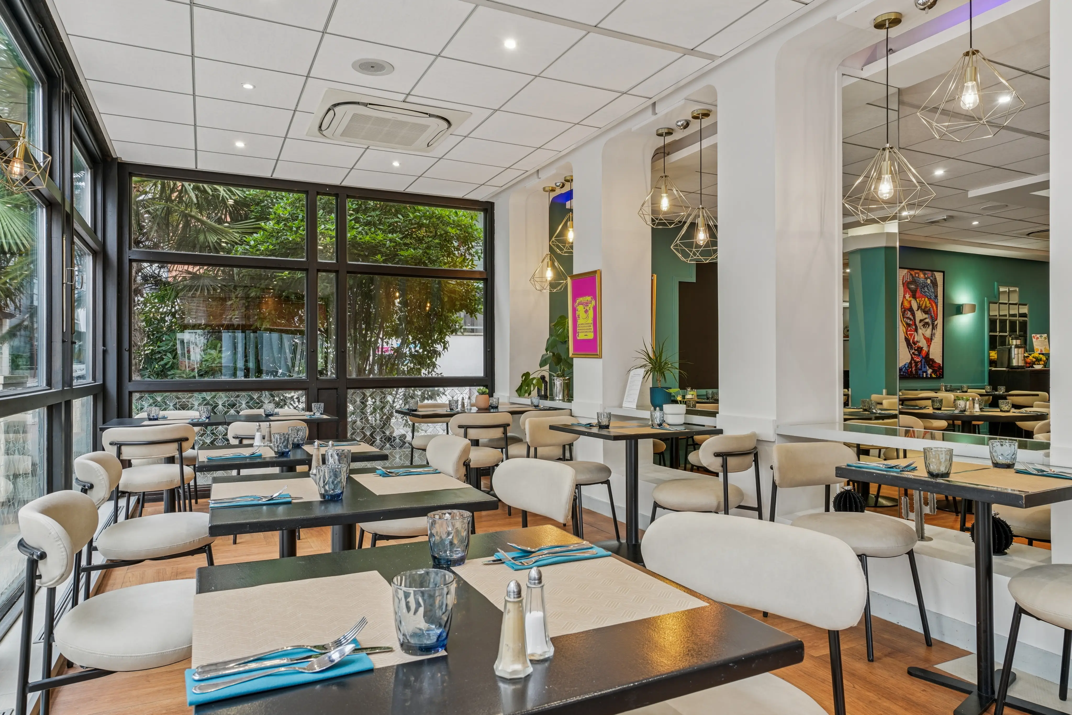 Mercure Paris Porte d'Orleans 10