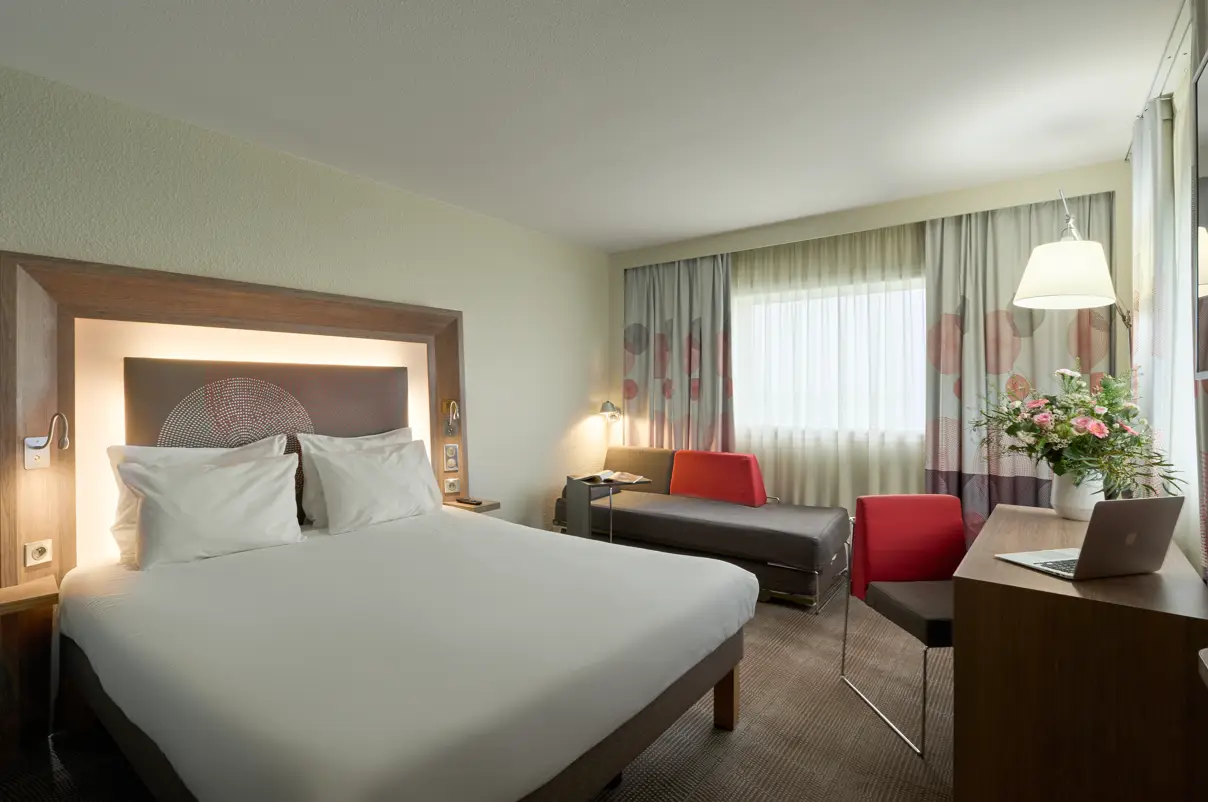 Novotel Paris La Defense Esplanade 12