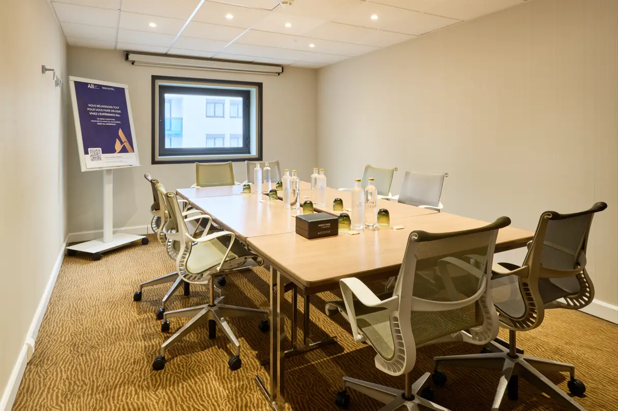 Novotel Paris La Defense Esplanade 11