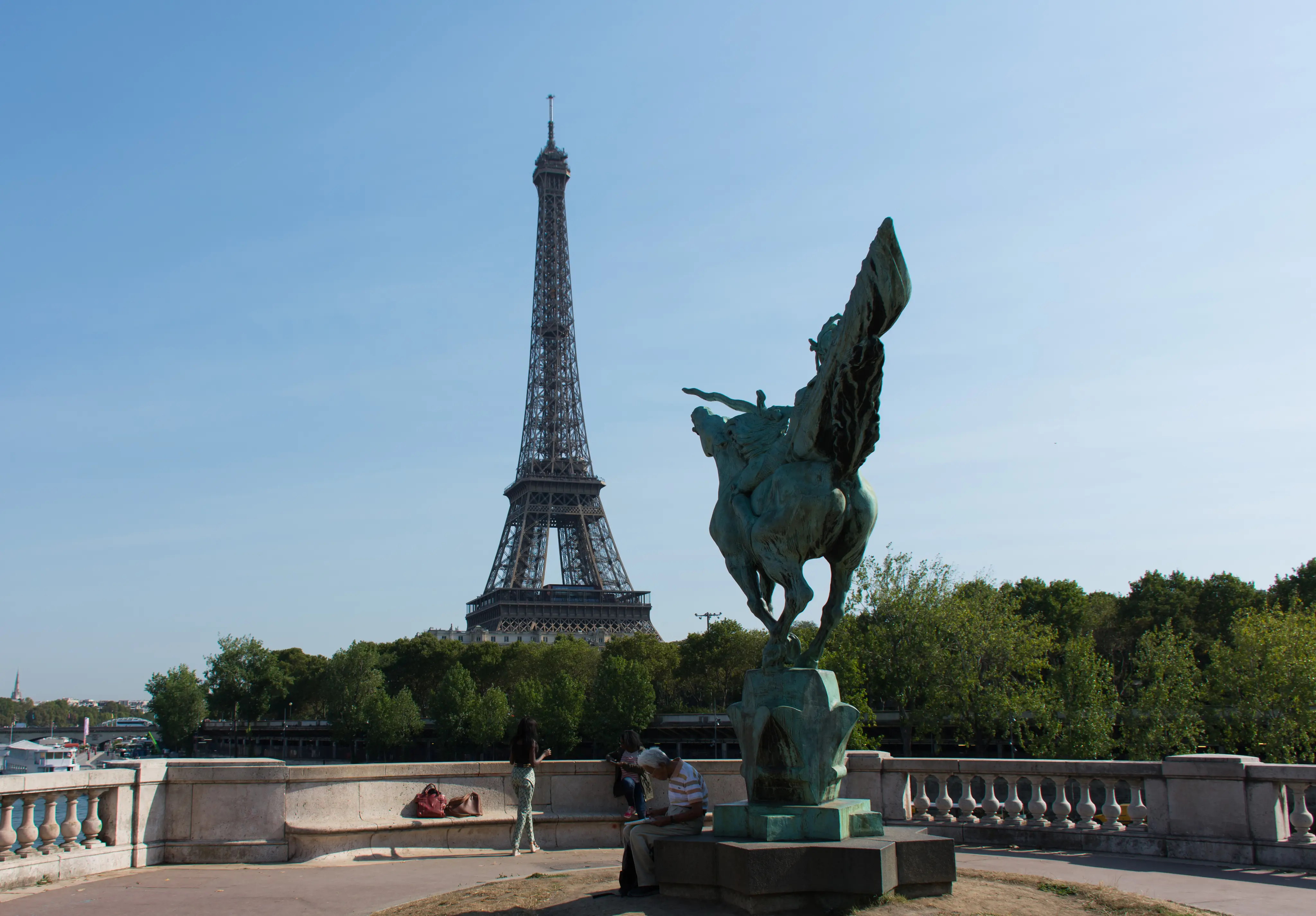 Jeu de piste team building Tour Eiffel 7
