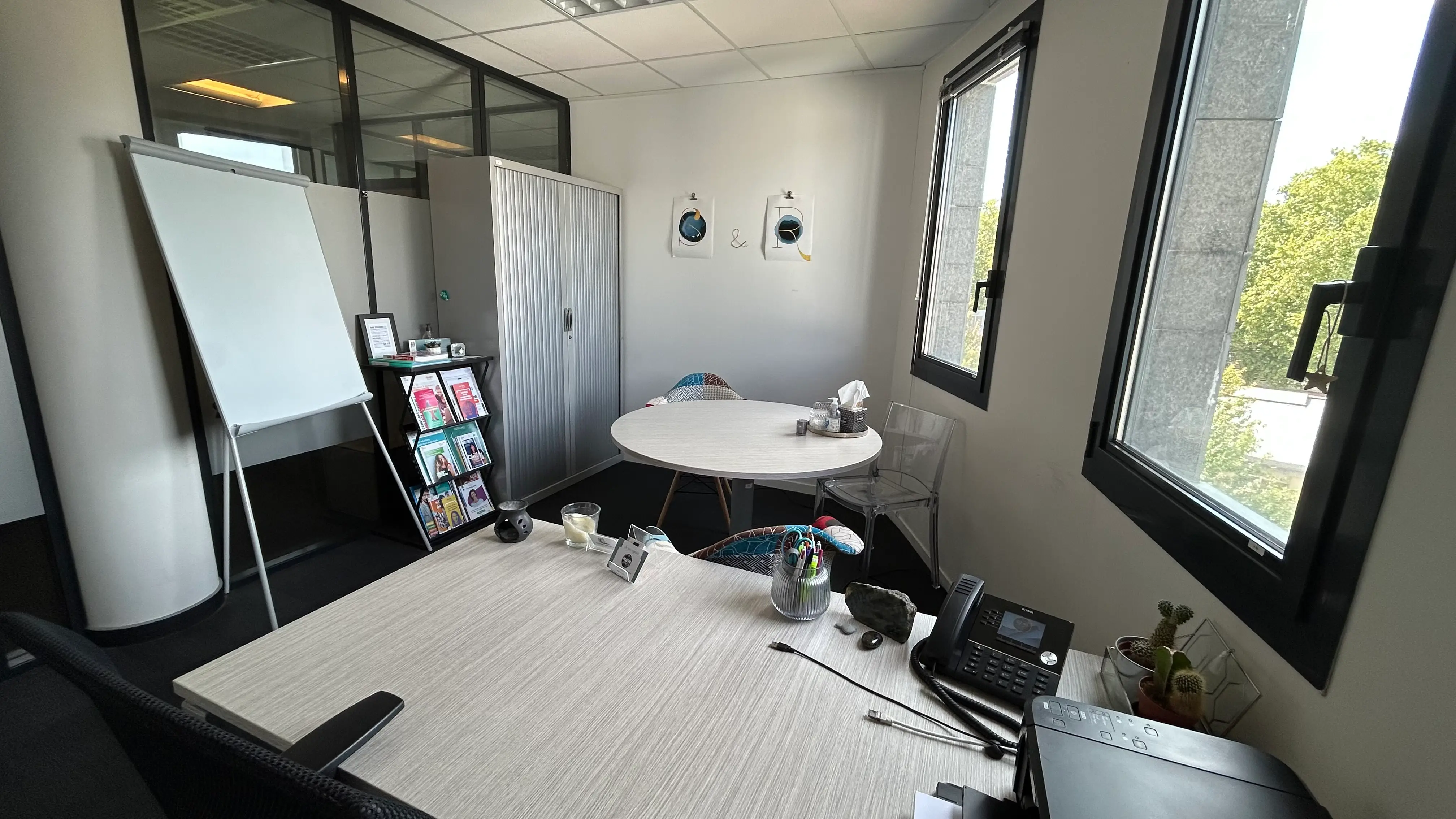 Bureau 406 4