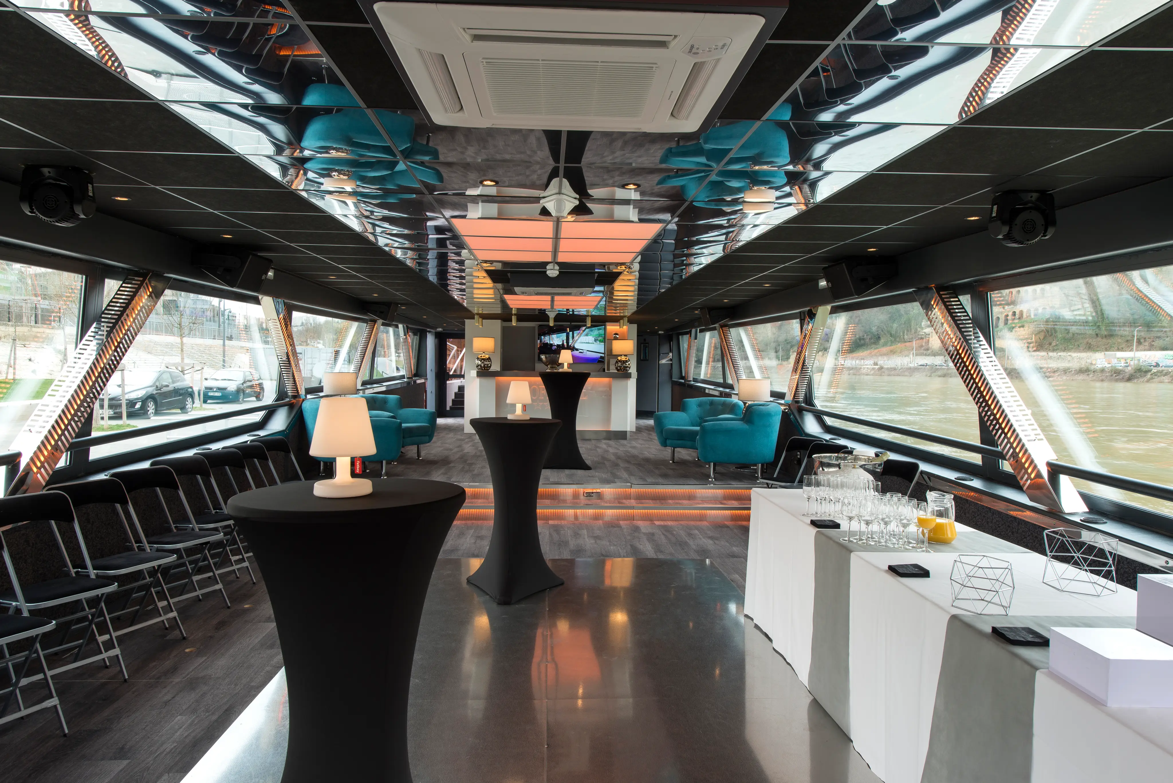 Les Yachts de Lyon 8