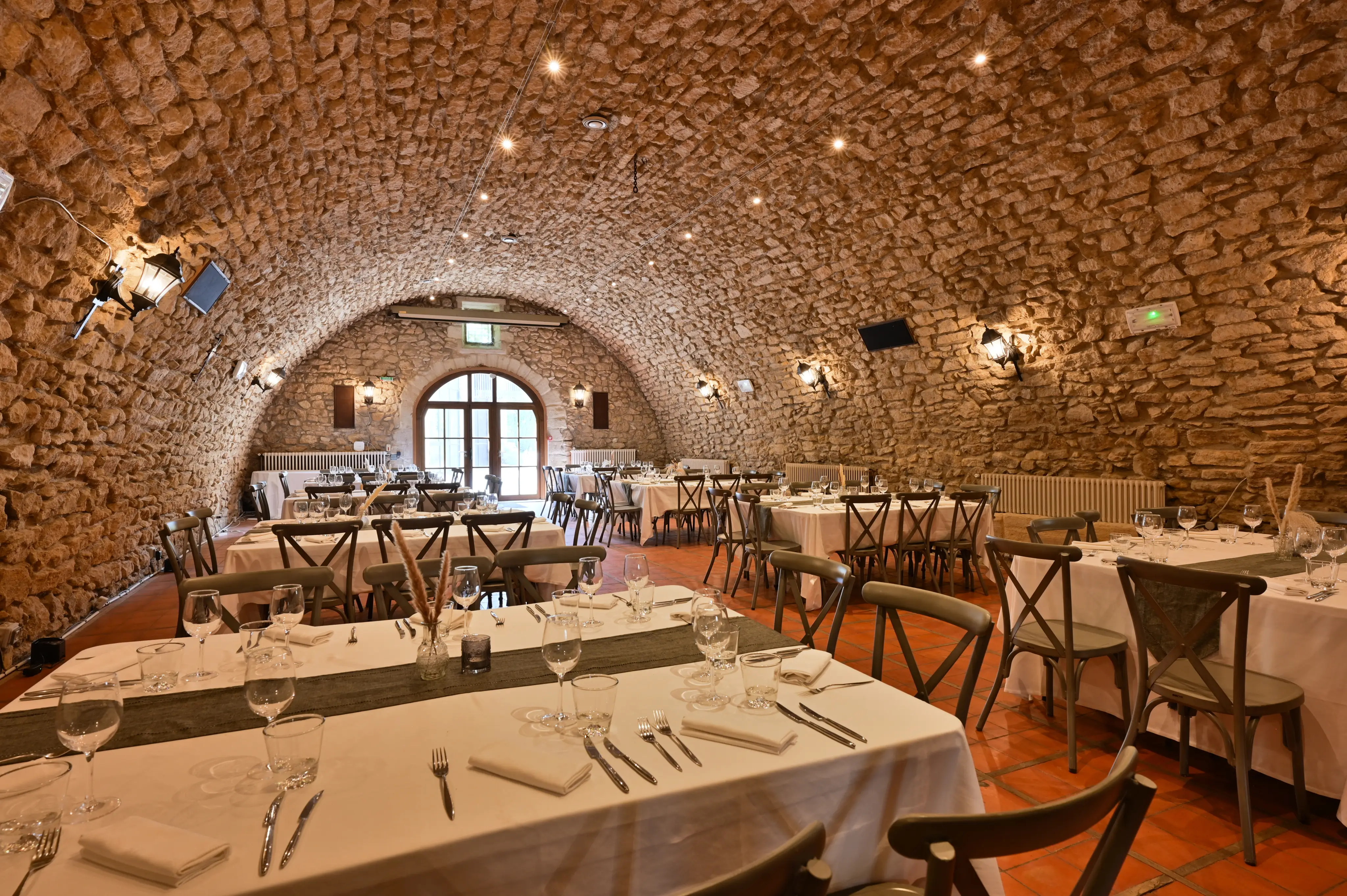Moulin de Vernègues Hôtel & Spa**** 28