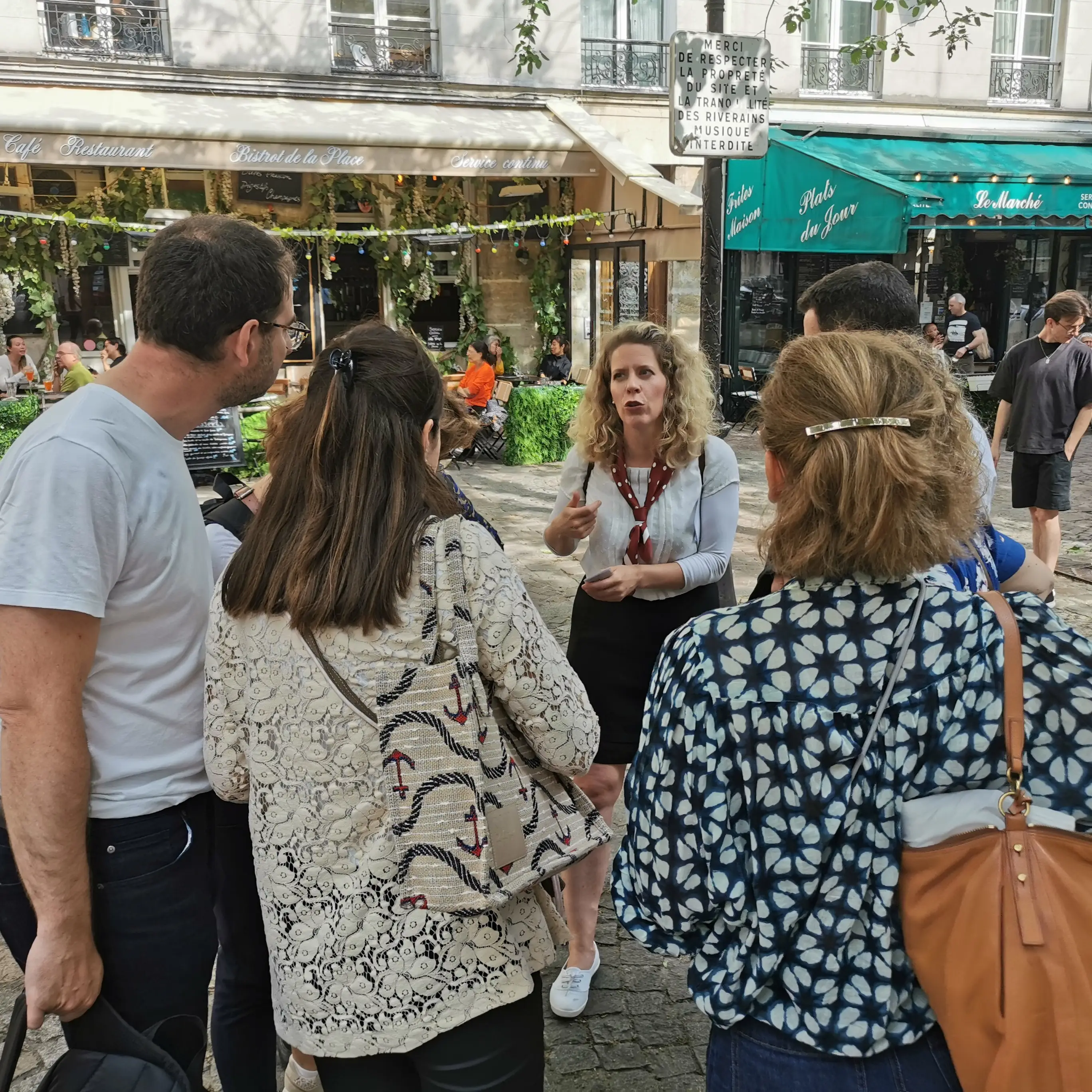 Enquête de police dans le Marais 9