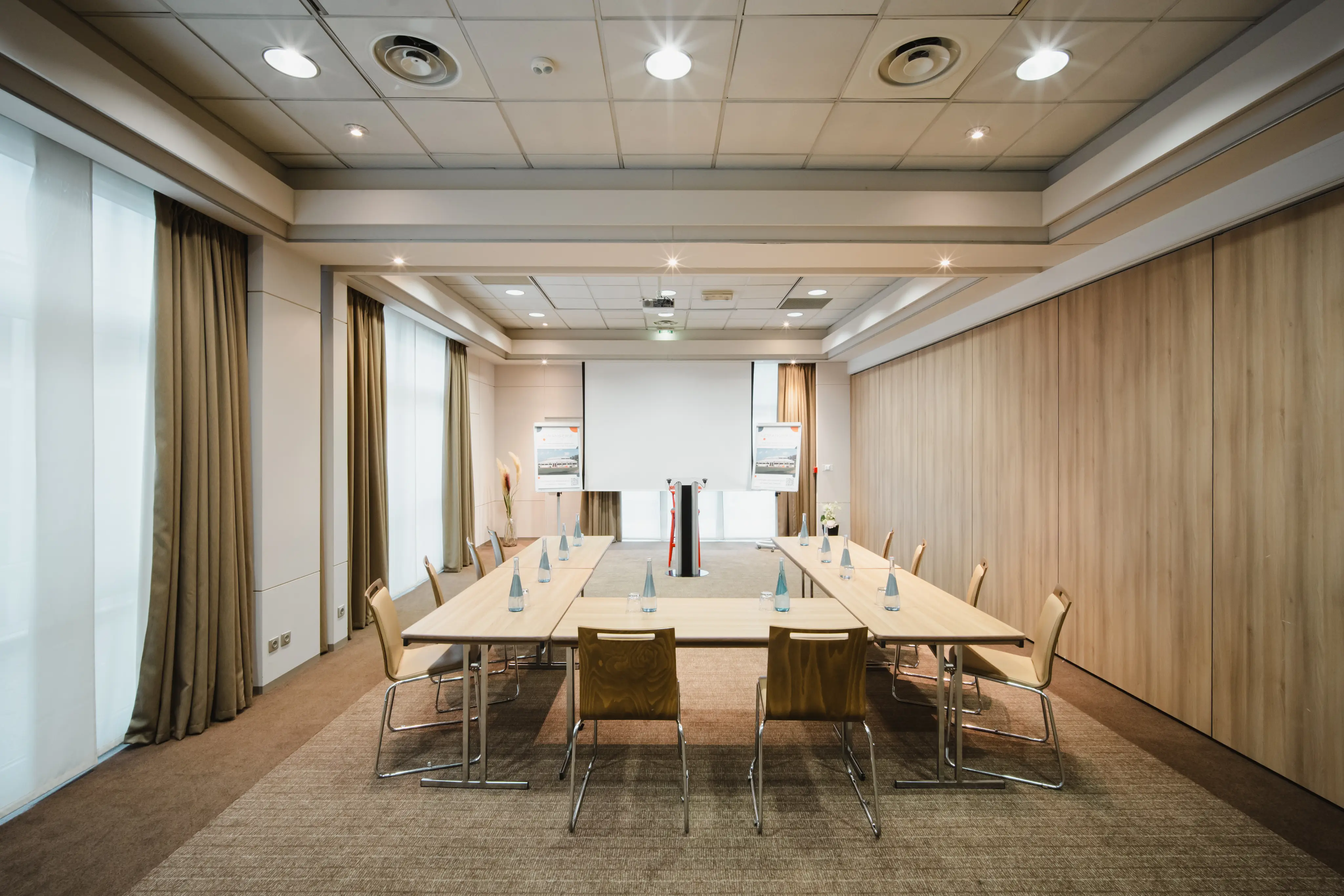 Mercure Lille Conventions & Events 18