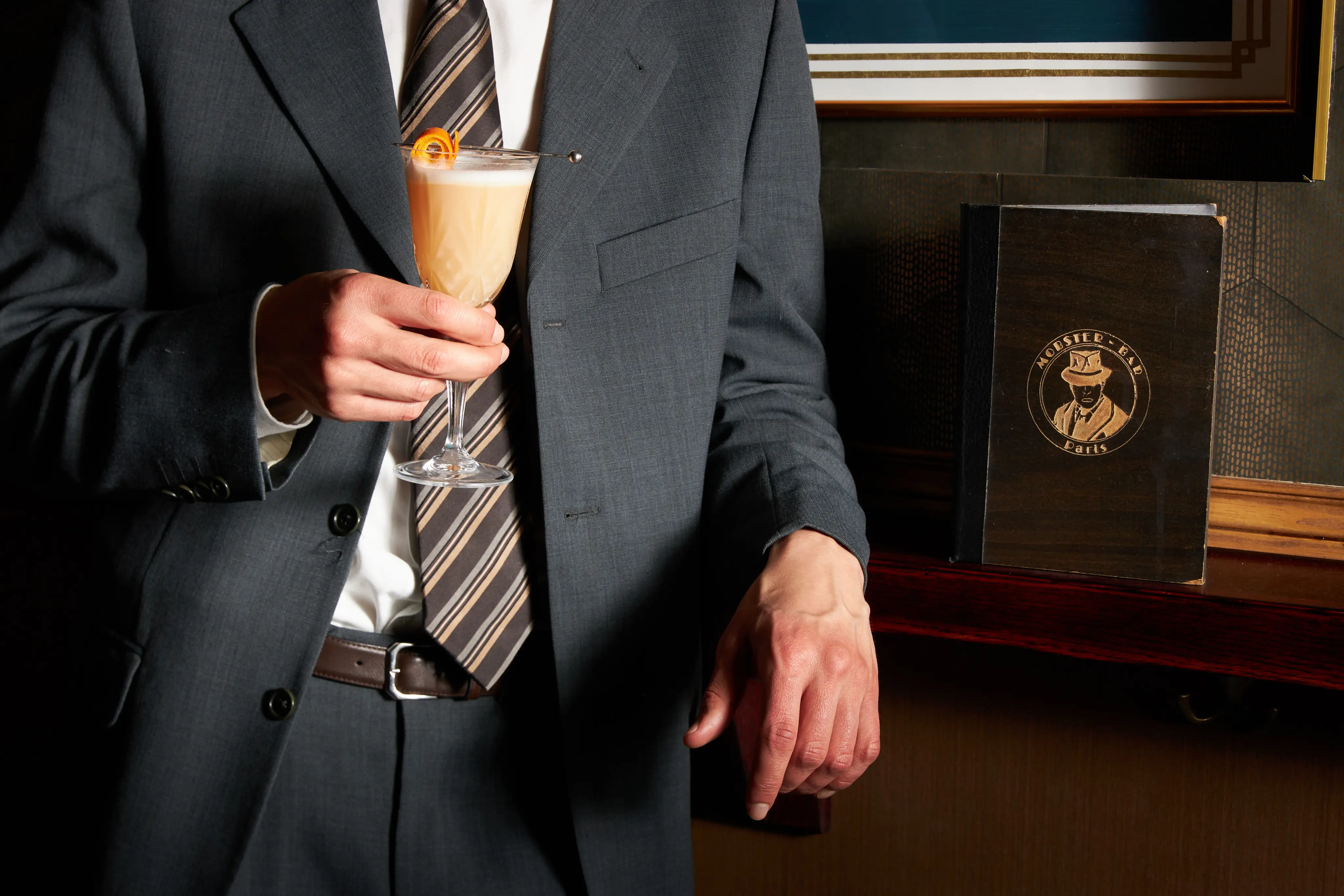 Mobster bar 14