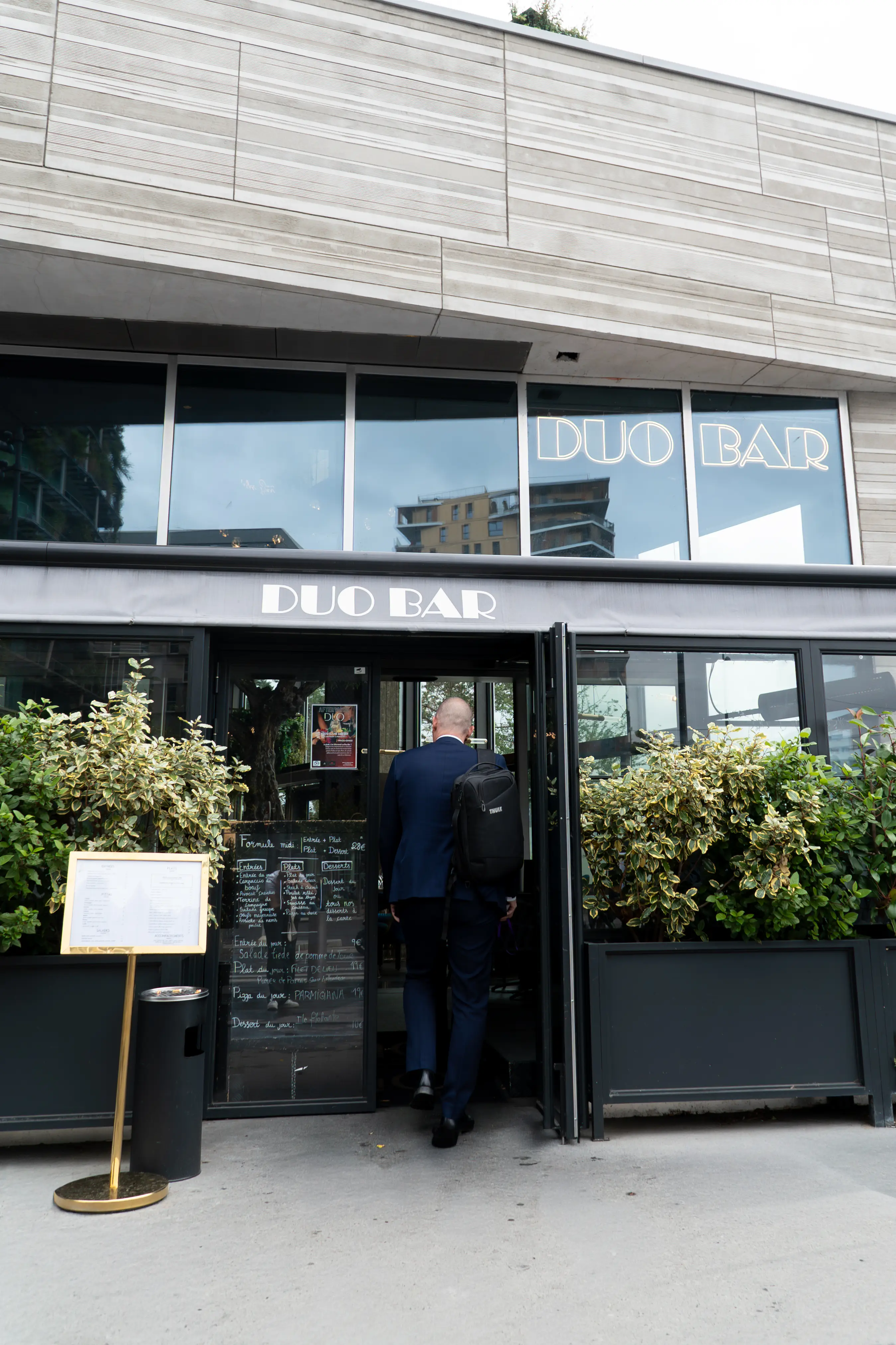Duo Bar 11