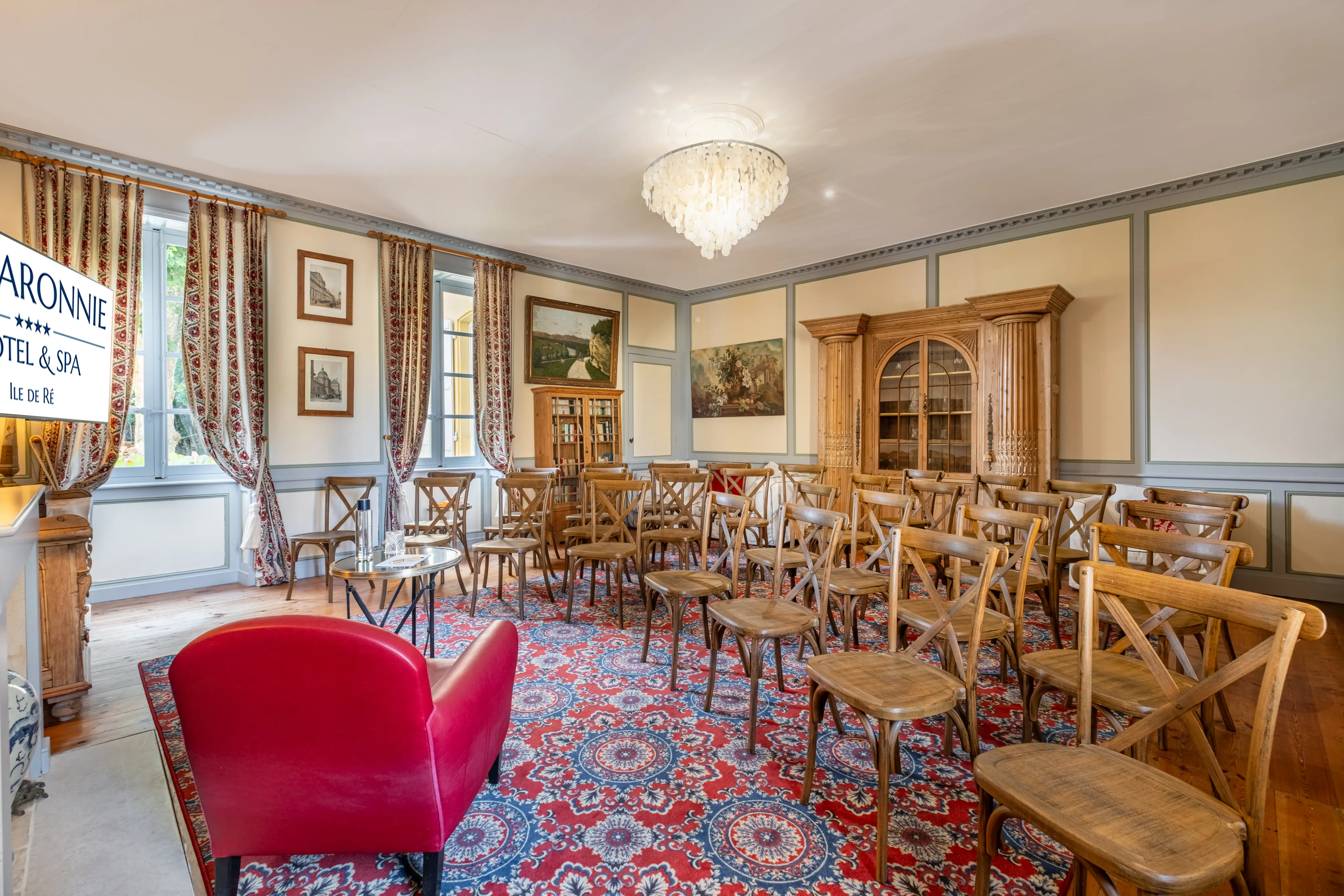La Baronnie Hôtel & Spa**** 8