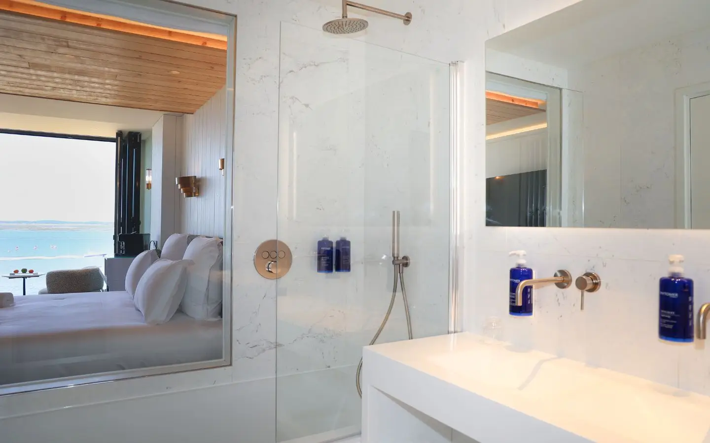 Les Vagues Hôtel & Spa 12
