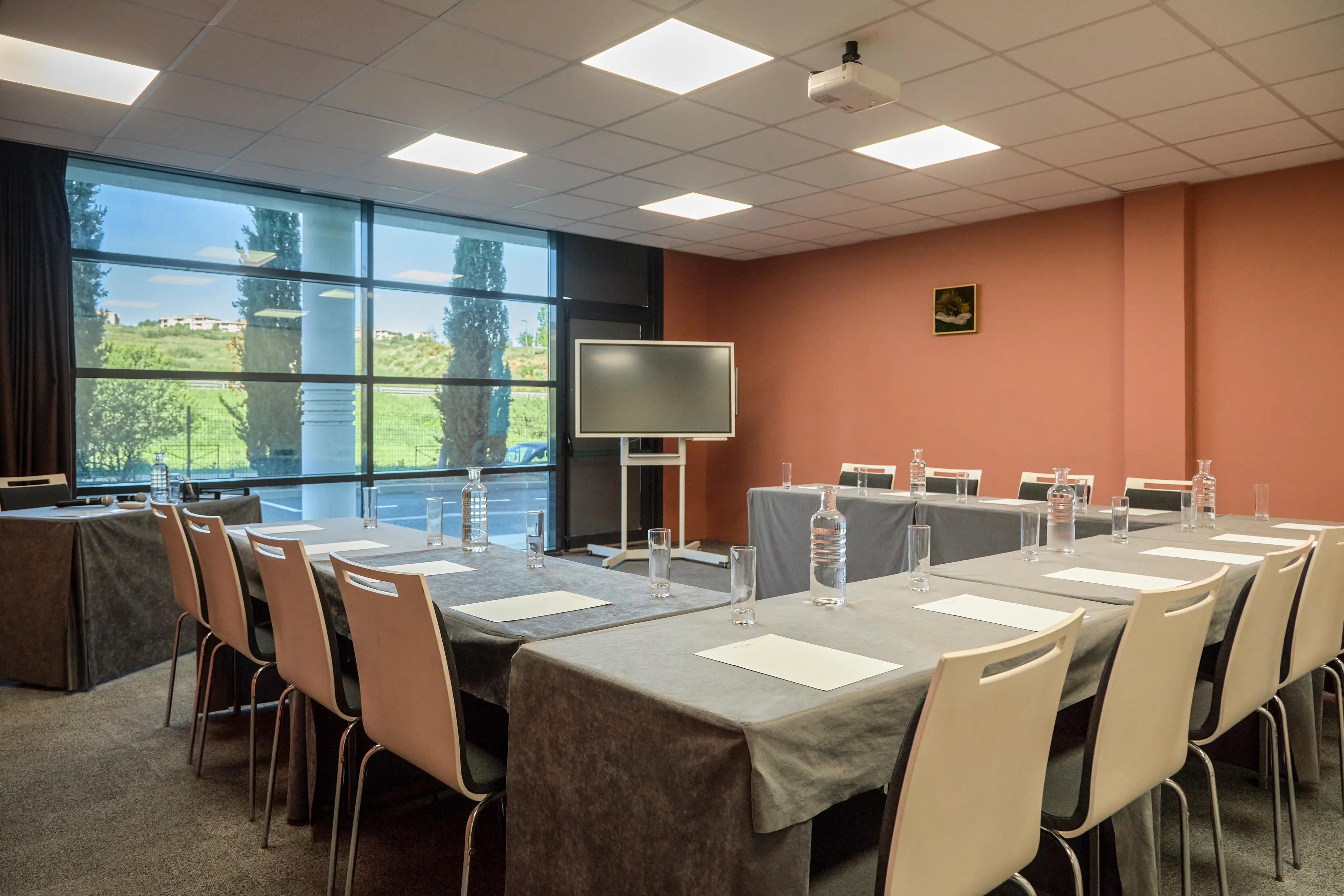 Mercure Aix-en-Provence La Duranne Gare TGV 17