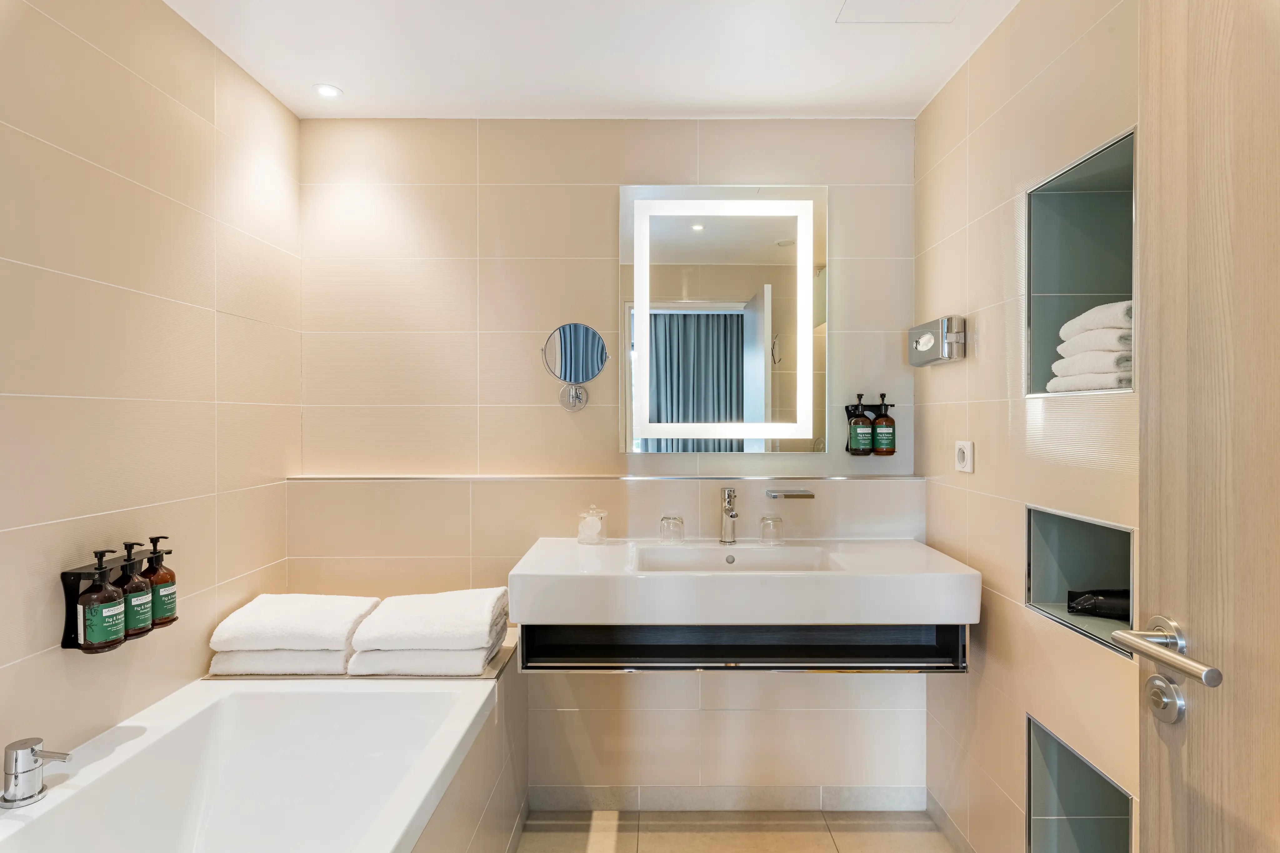 Crowne Plaza Lyon Cité Internationale 33