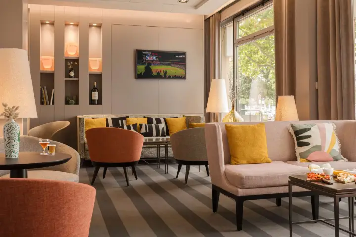 Mercure Caen Centre Port de Plaisance 8