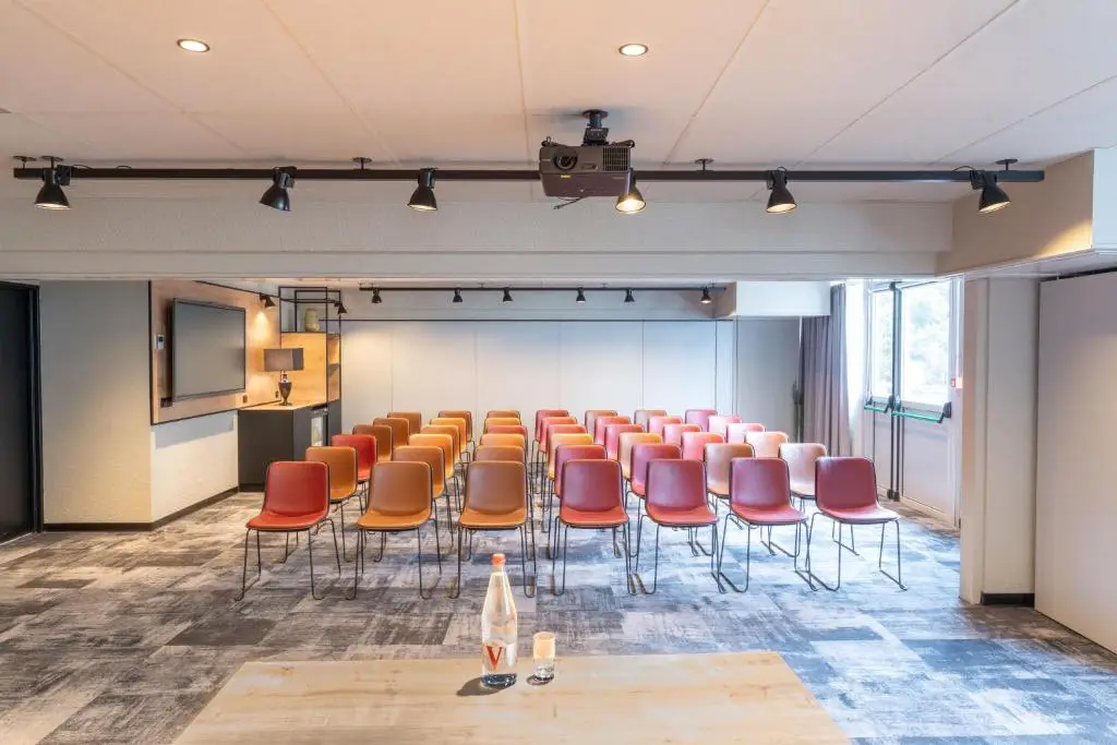 Ibis Paris Nord Porte de Saint Ouen 8