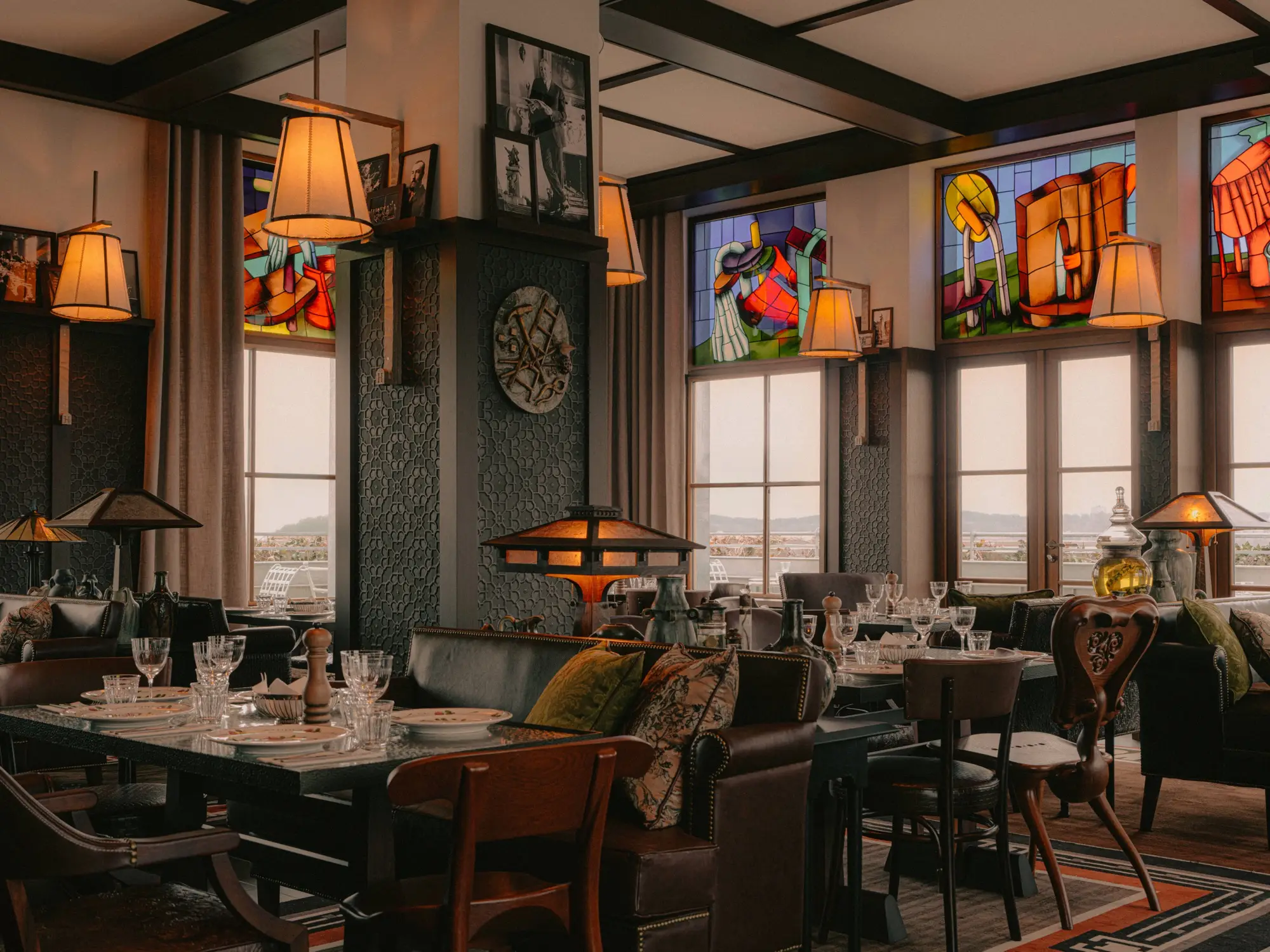Maison Heler Metz, Curio Collection by Hilton 4