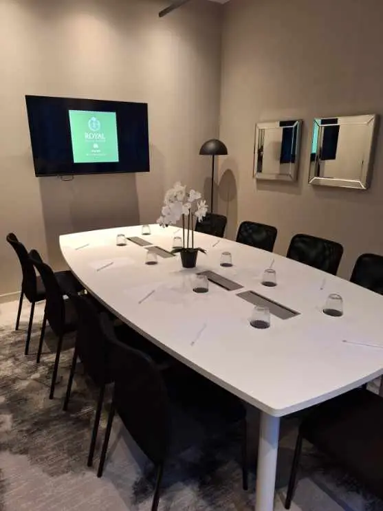 ROYAL BEAULAINCOURT 6