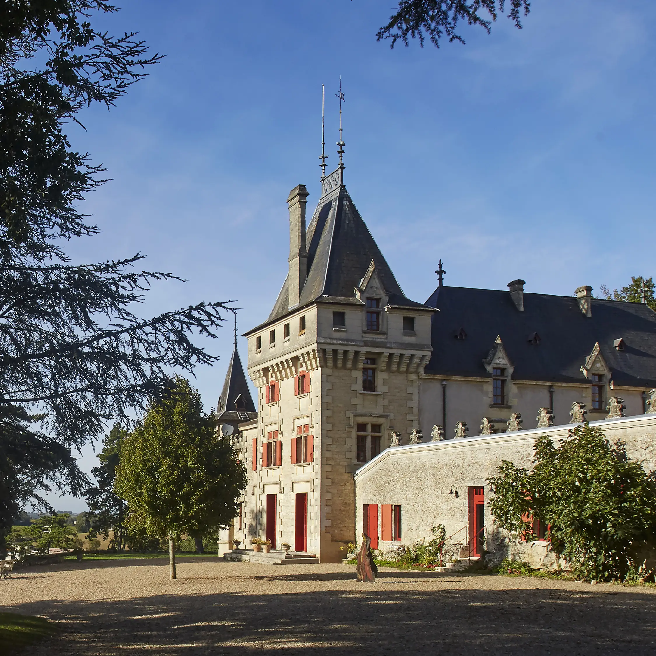 Château de Pressac. 2