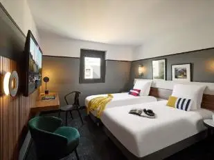 Mercure Caen Centre Port de Plaisance 7