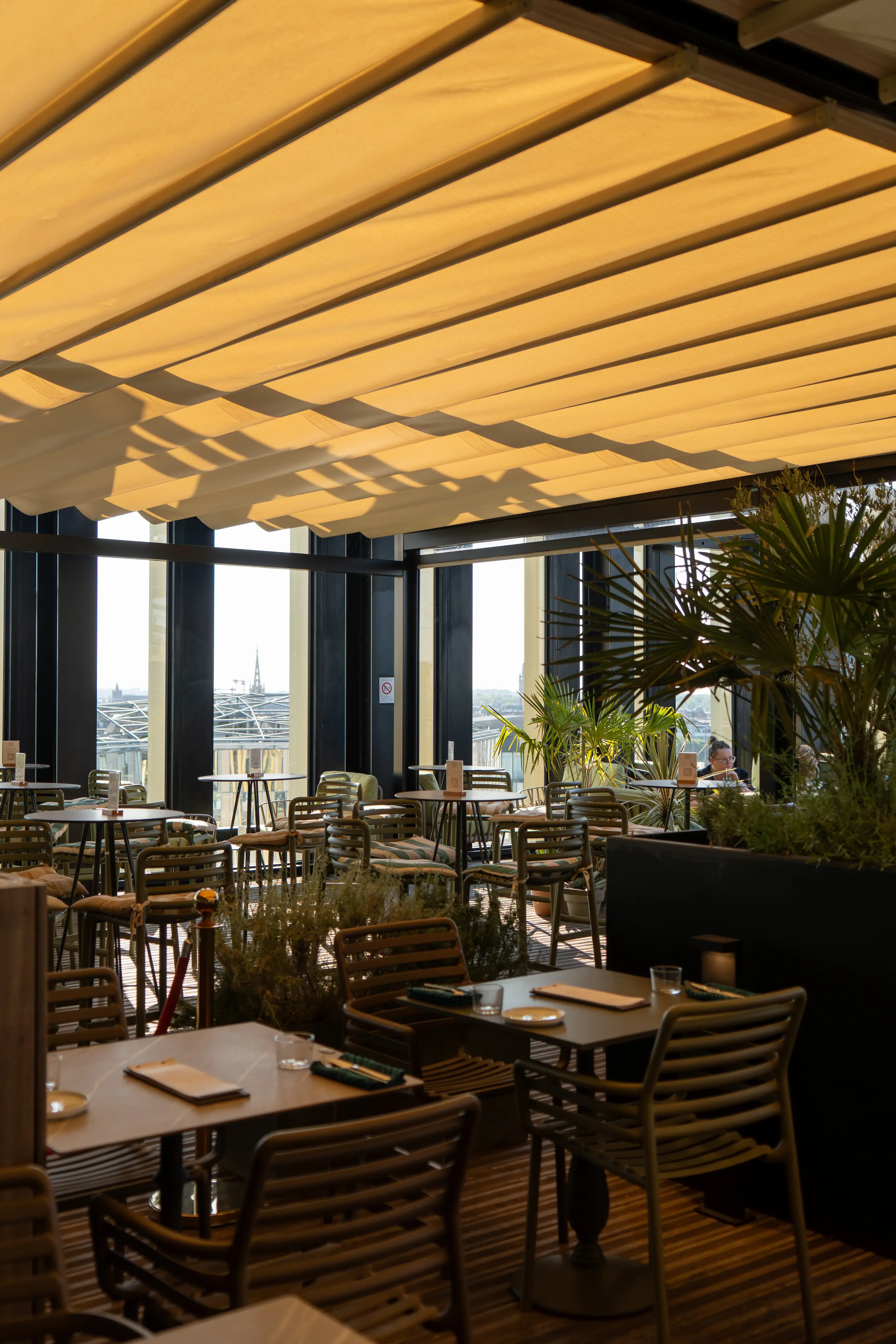 MESA | Rooftop Restaurant & Bar à Lille 21