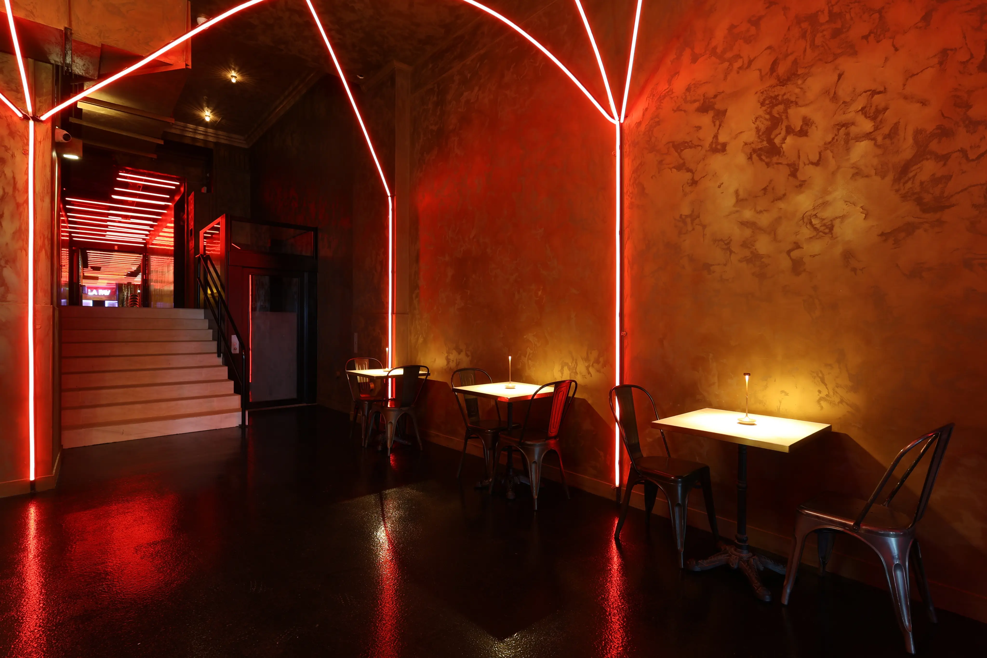 LA POP UP GALERIE DE LA FAV PARIS 8