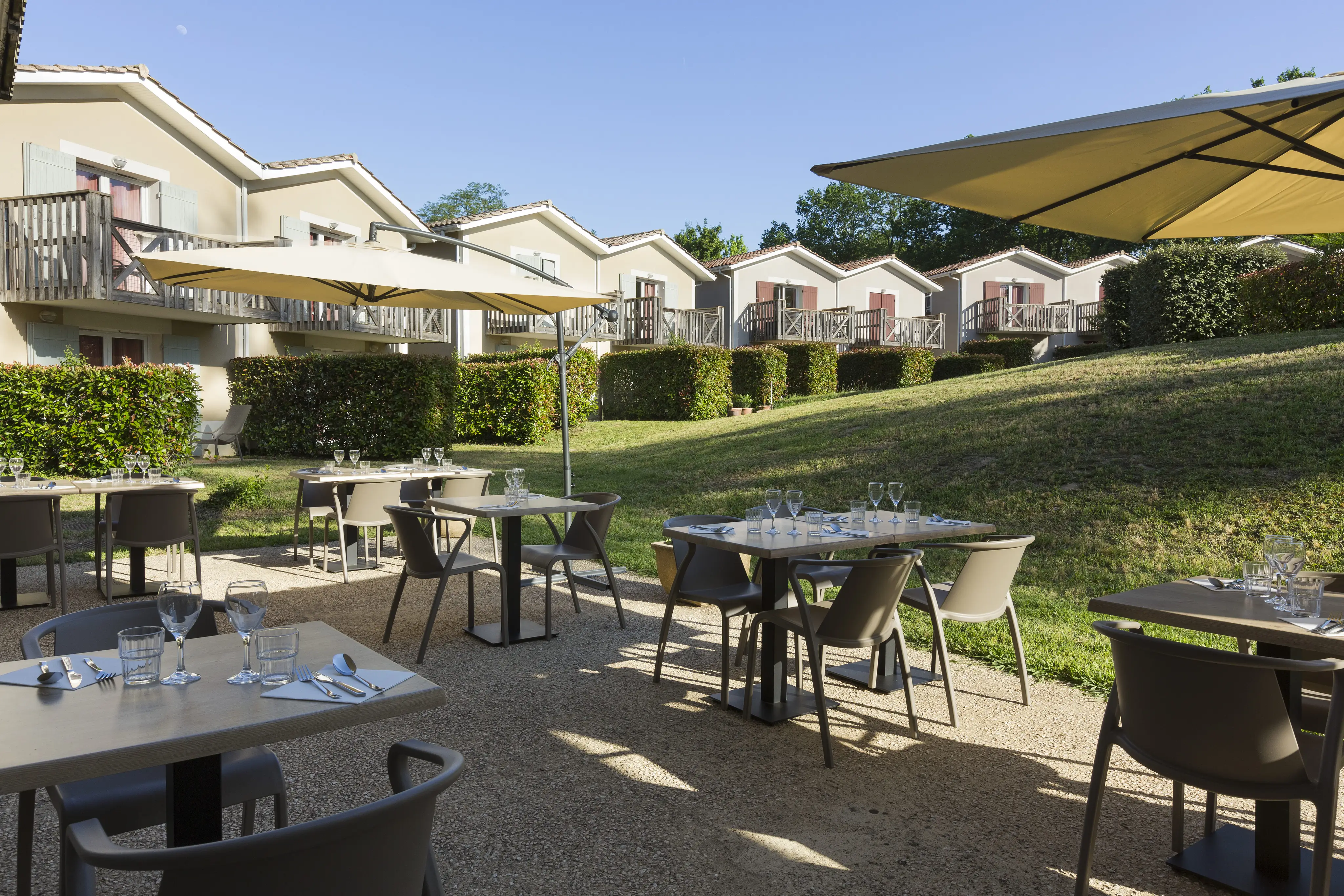 Sowell Hôtels Domaine du Golf d'Albret*** 7
