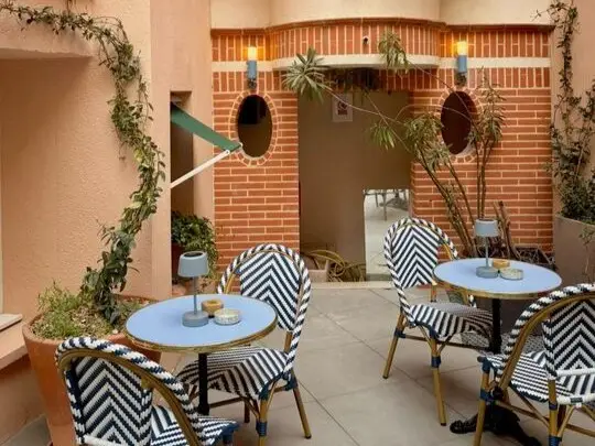 ALFRED HOTELS – Toulouse Centre Wilson *** 7