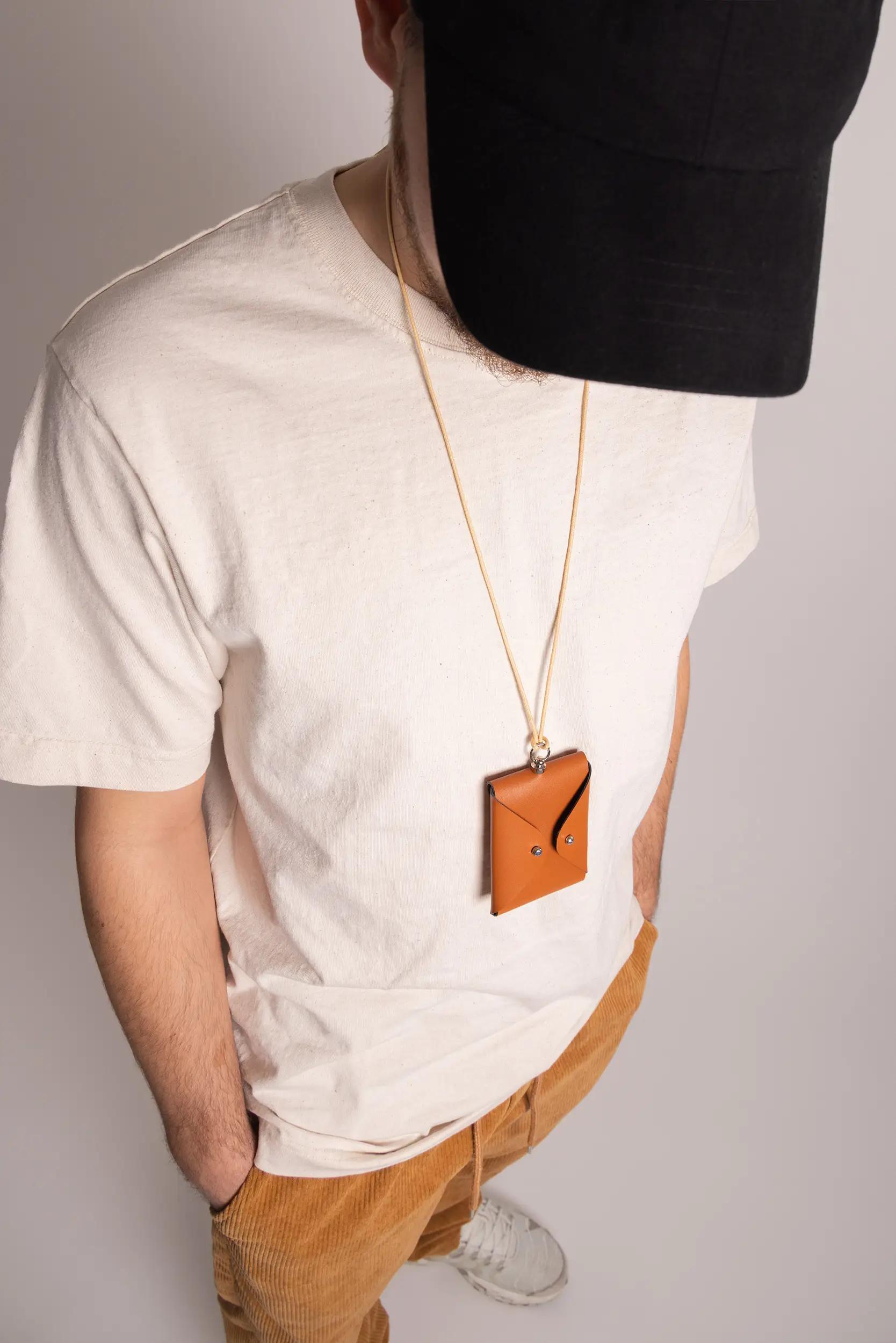 Confectionnez votre Porte-badge en cuir en équipe ! 2