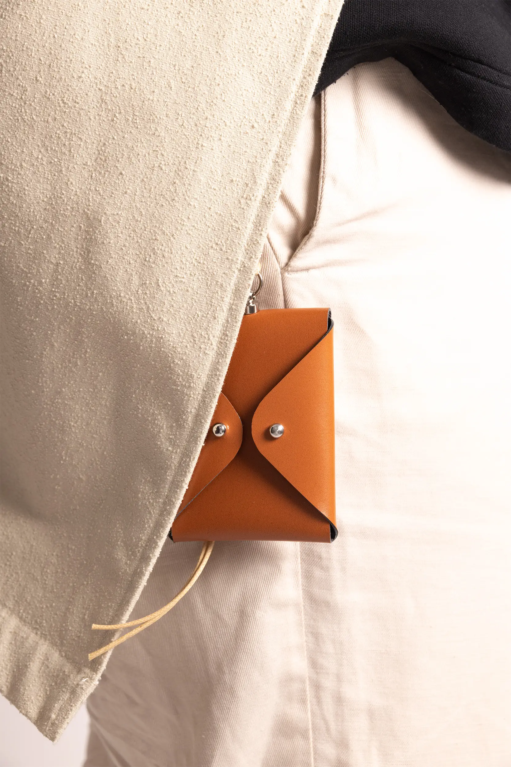 Confectionnez votre Porte-badge en cuir en équipe ! 4