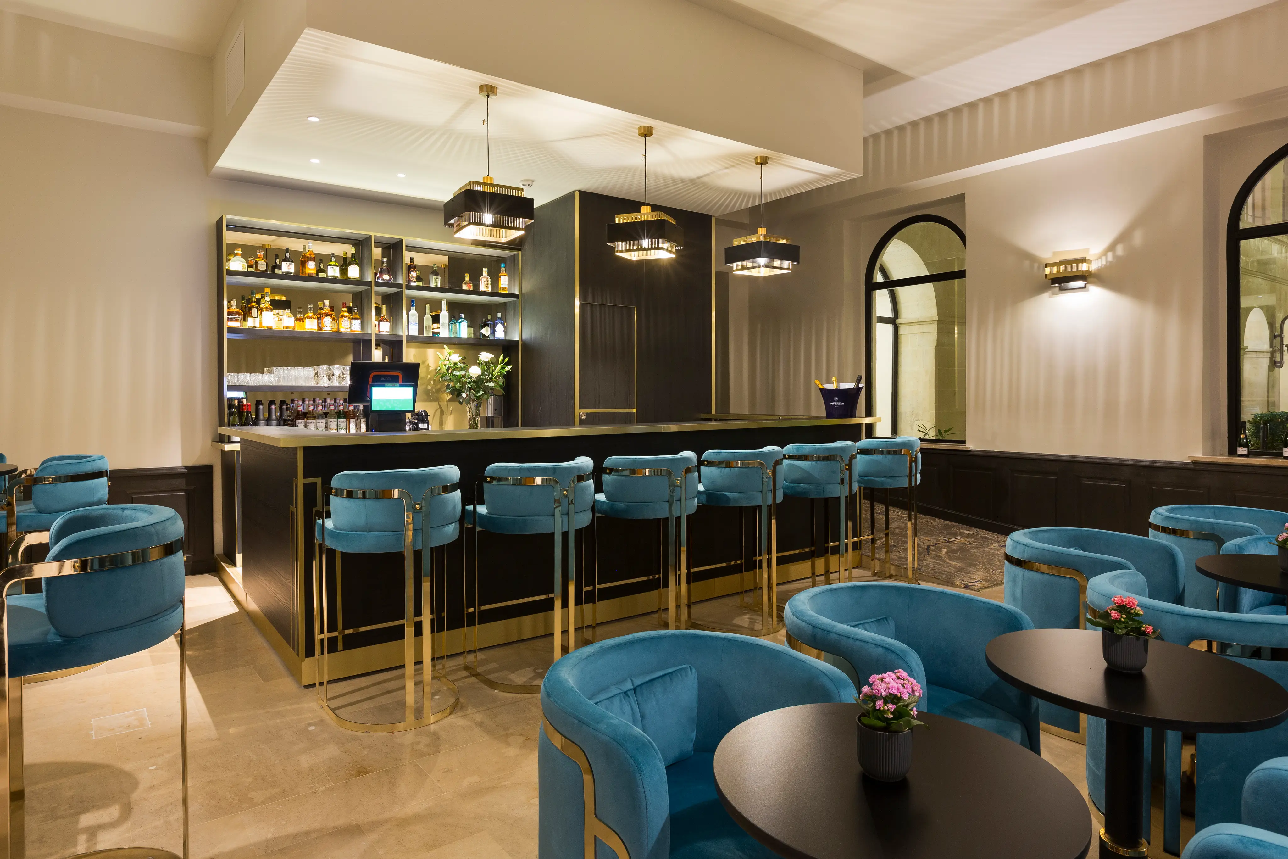 Le Grand Hôtel Dieu***** 6