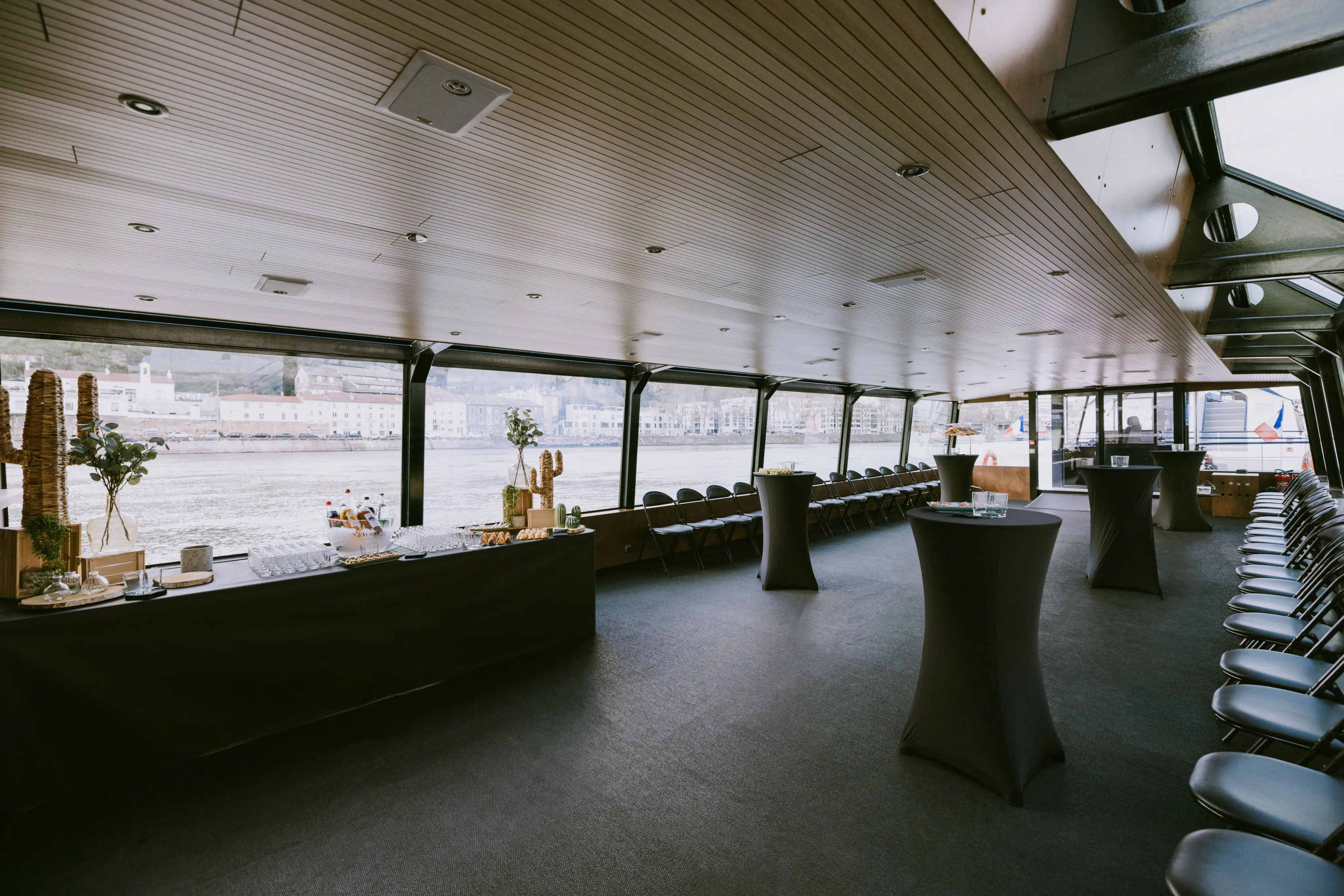 Les Bateaux Lyonnais 12