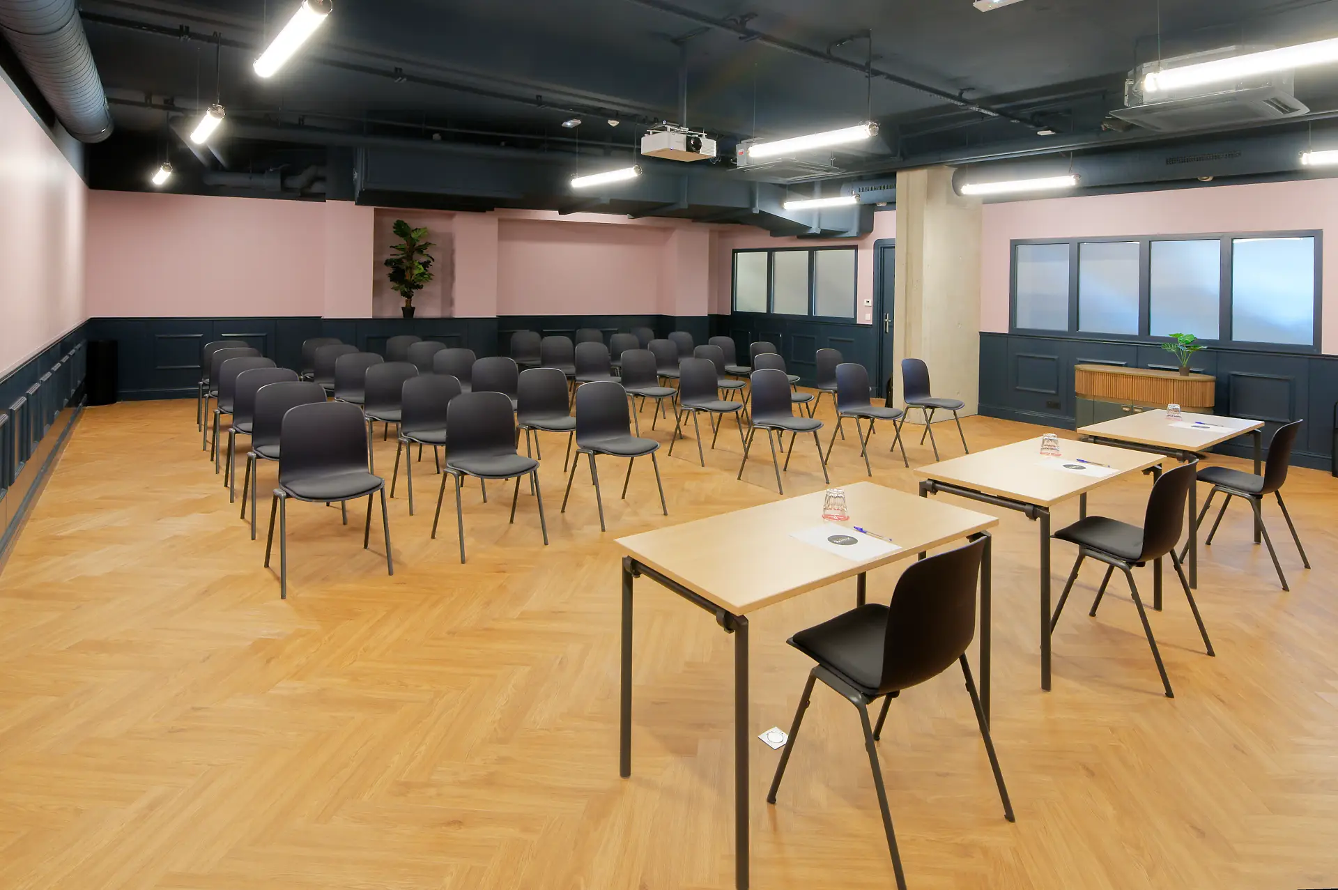 Moxy Paris La Villette 17