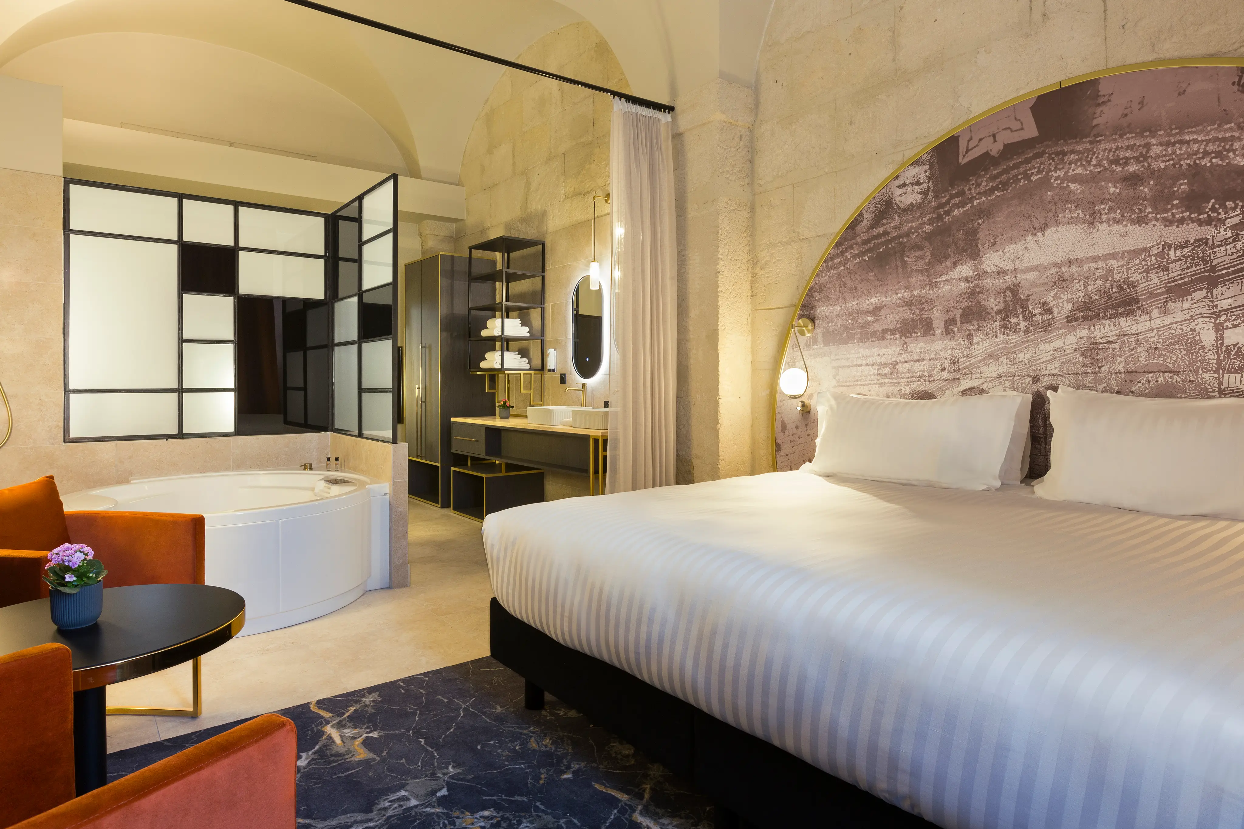 Le Grand Hôtel Dieu***** 10