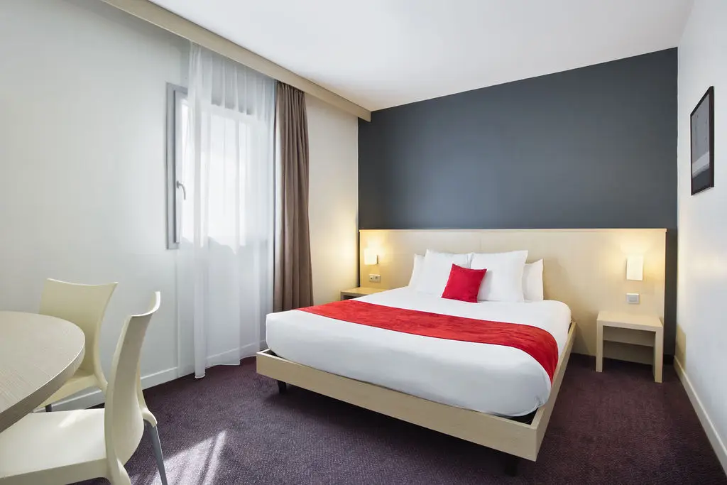 Sure Hôtel - Nantes Beaujoire 11
