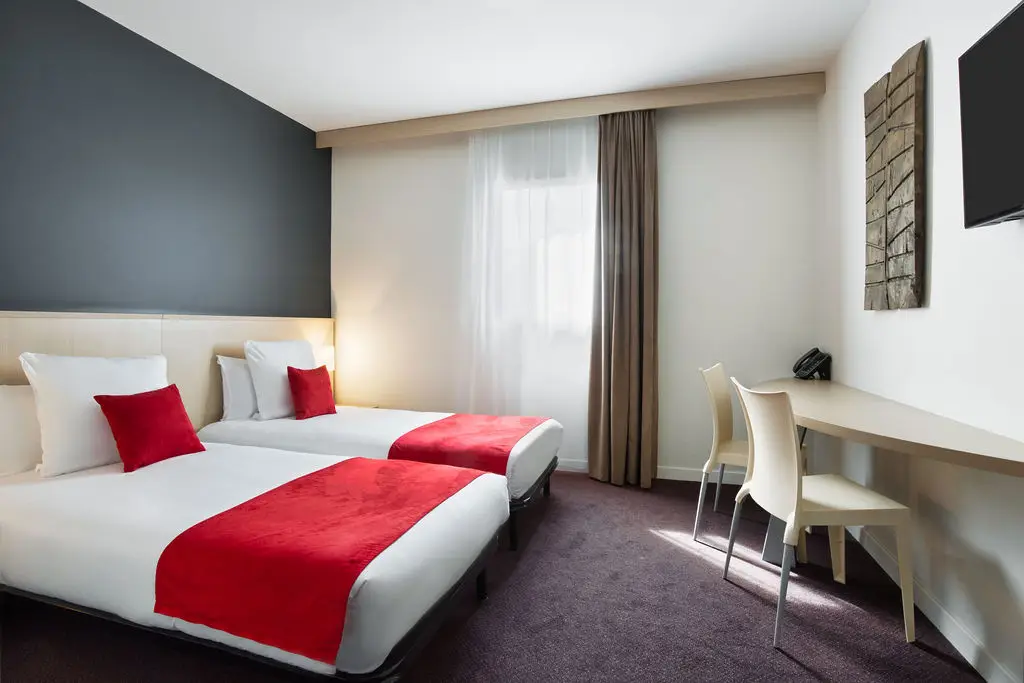Sure Hôtel - Nantes Beaujoire 12