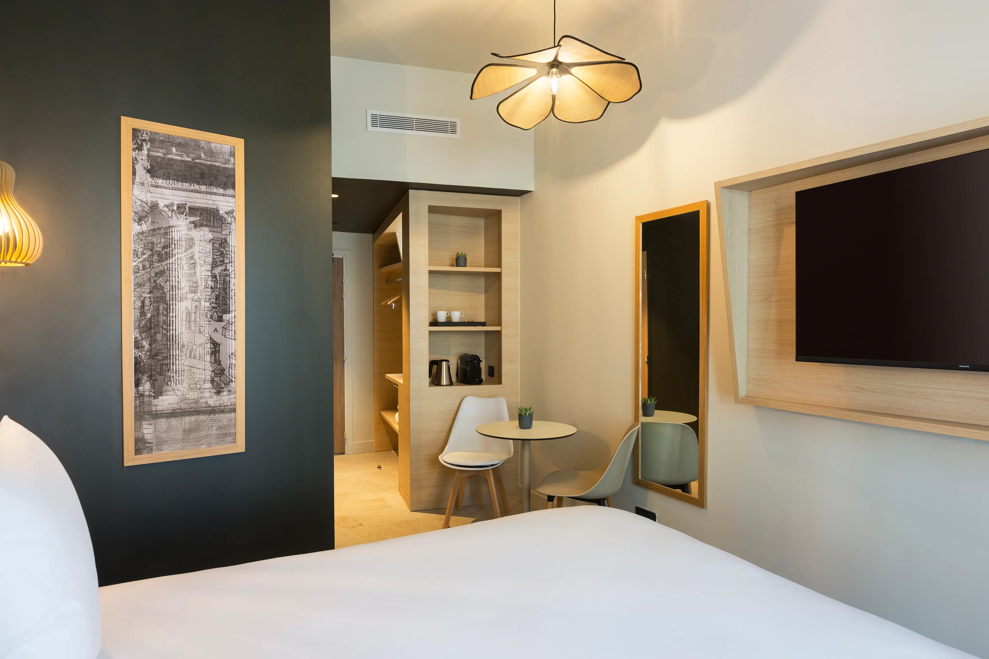 Mercure Nîmes Centre Arènes**** 7